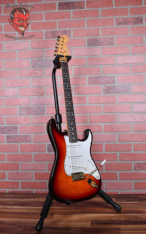 Fender 50th Anniversary Limited Edition American Standard Strat Flame Maple Top & Back Antique Burst #2377 1996 w/OHSC