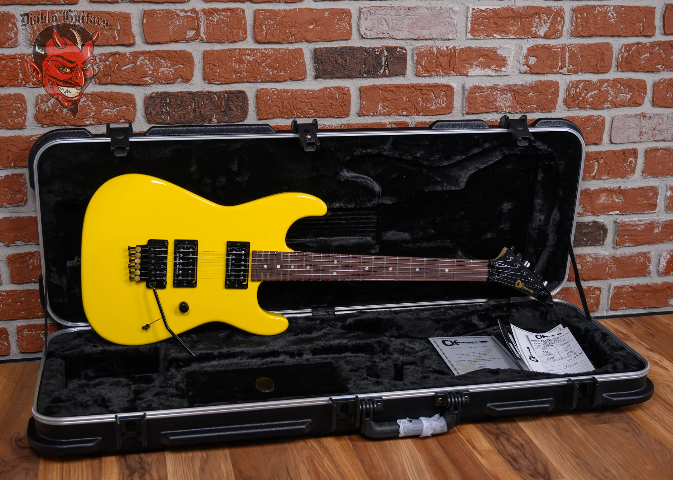 Charvel Custom Shop San Dimas 2H PH FR84 Graffiti Yellow 2025 w/OHSC