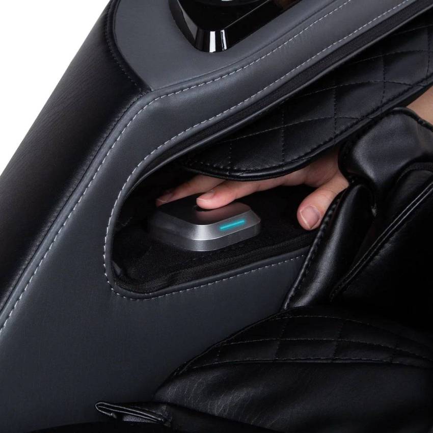 Osaki OS-Ai Vivo 4D + 2D Massage Chair