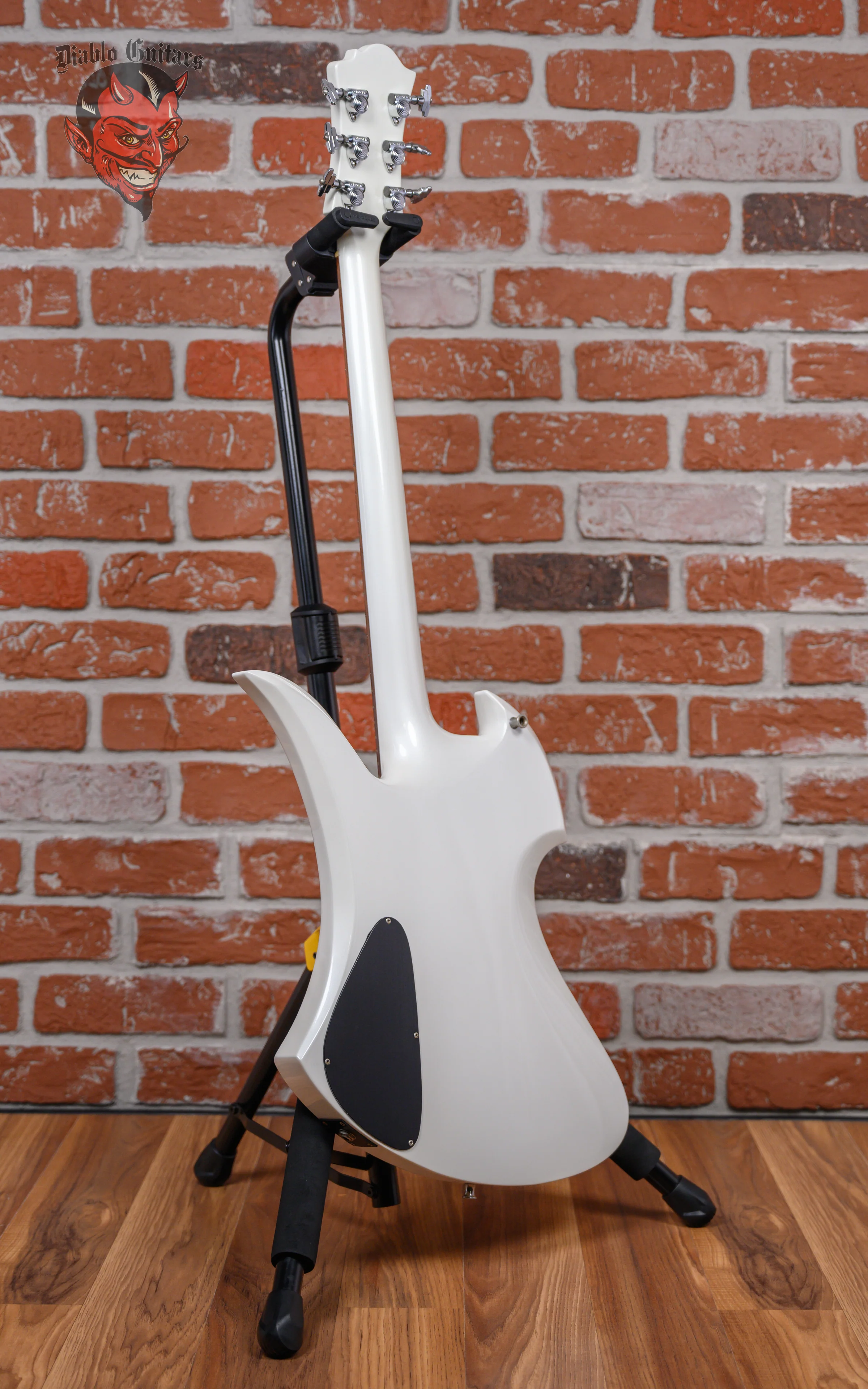 B.C. Rich Mockingbird Deluxe Glitter Rock White 1984 w/OHSC (Refin)