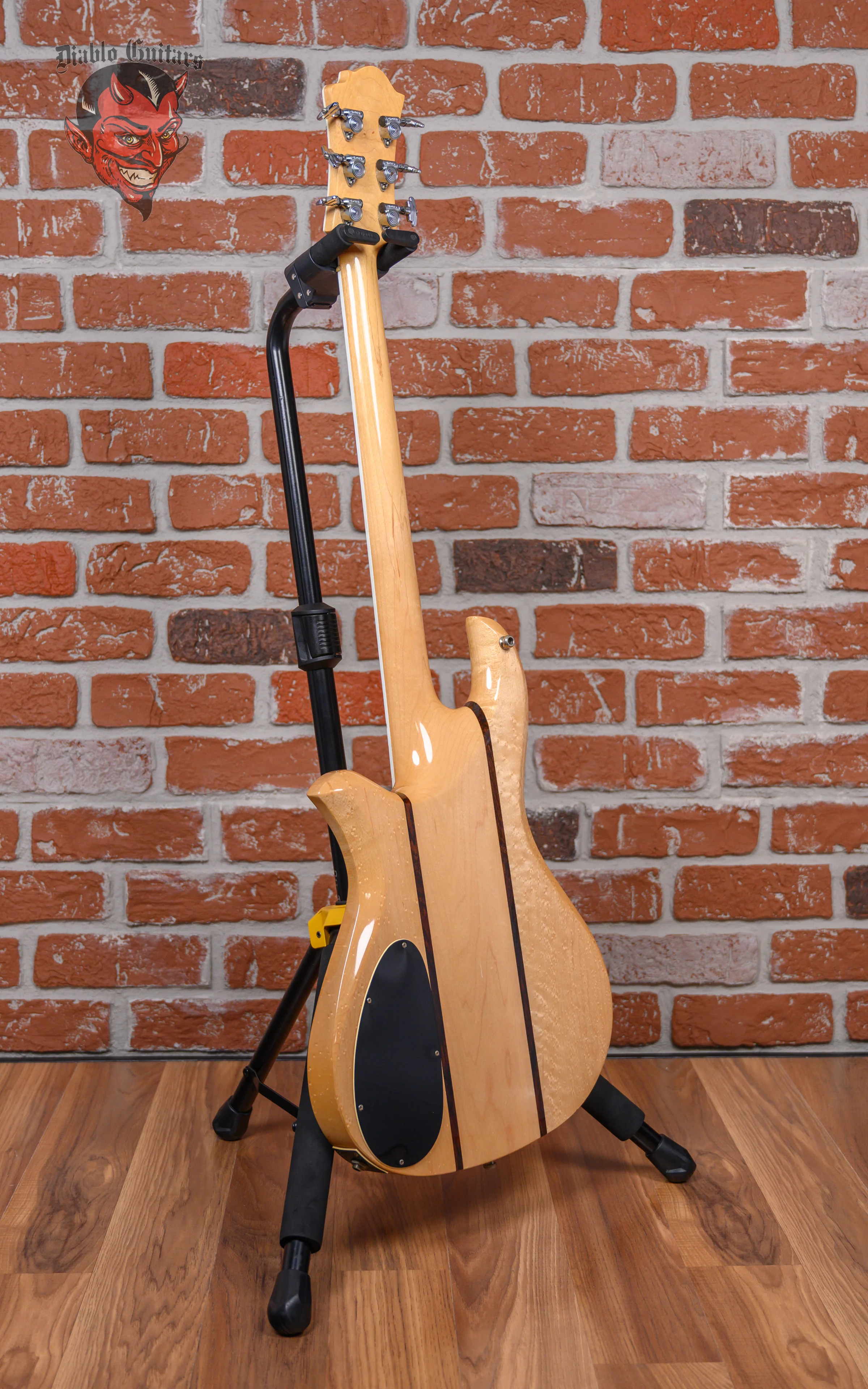 B.C. Rich Eagle Supreme Natural 1980 w/OHSC