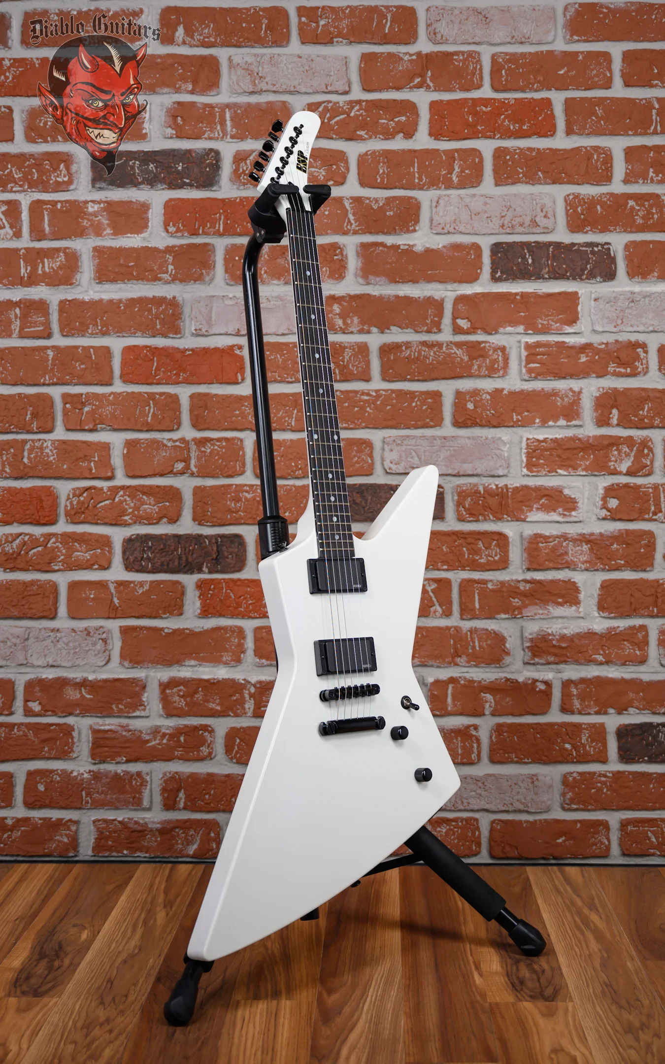 ESP MX-2 Custom Kiso Snow White 2014 w/Hardshell Case