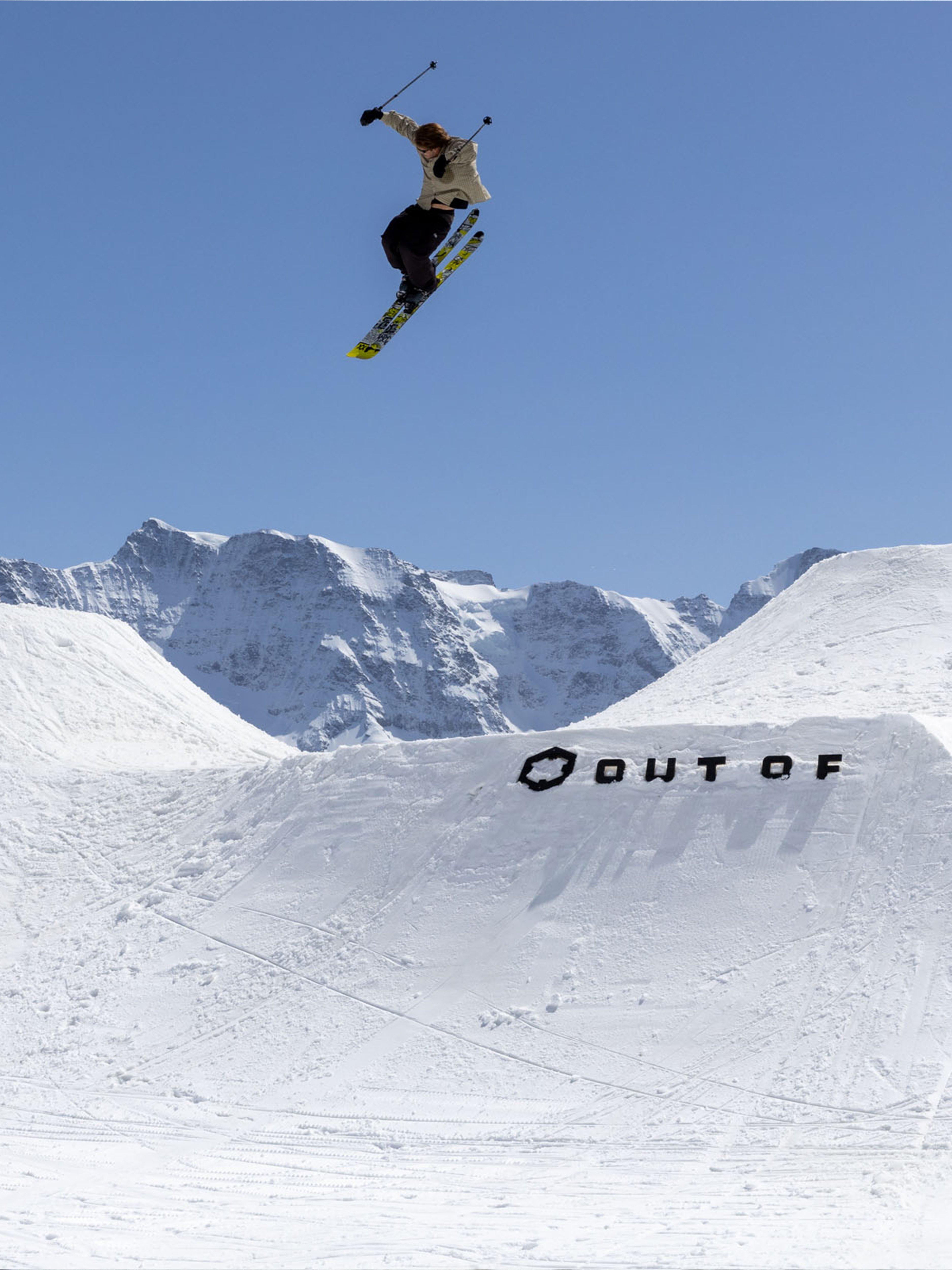 Vlkl Revolt 96 Skis 2025