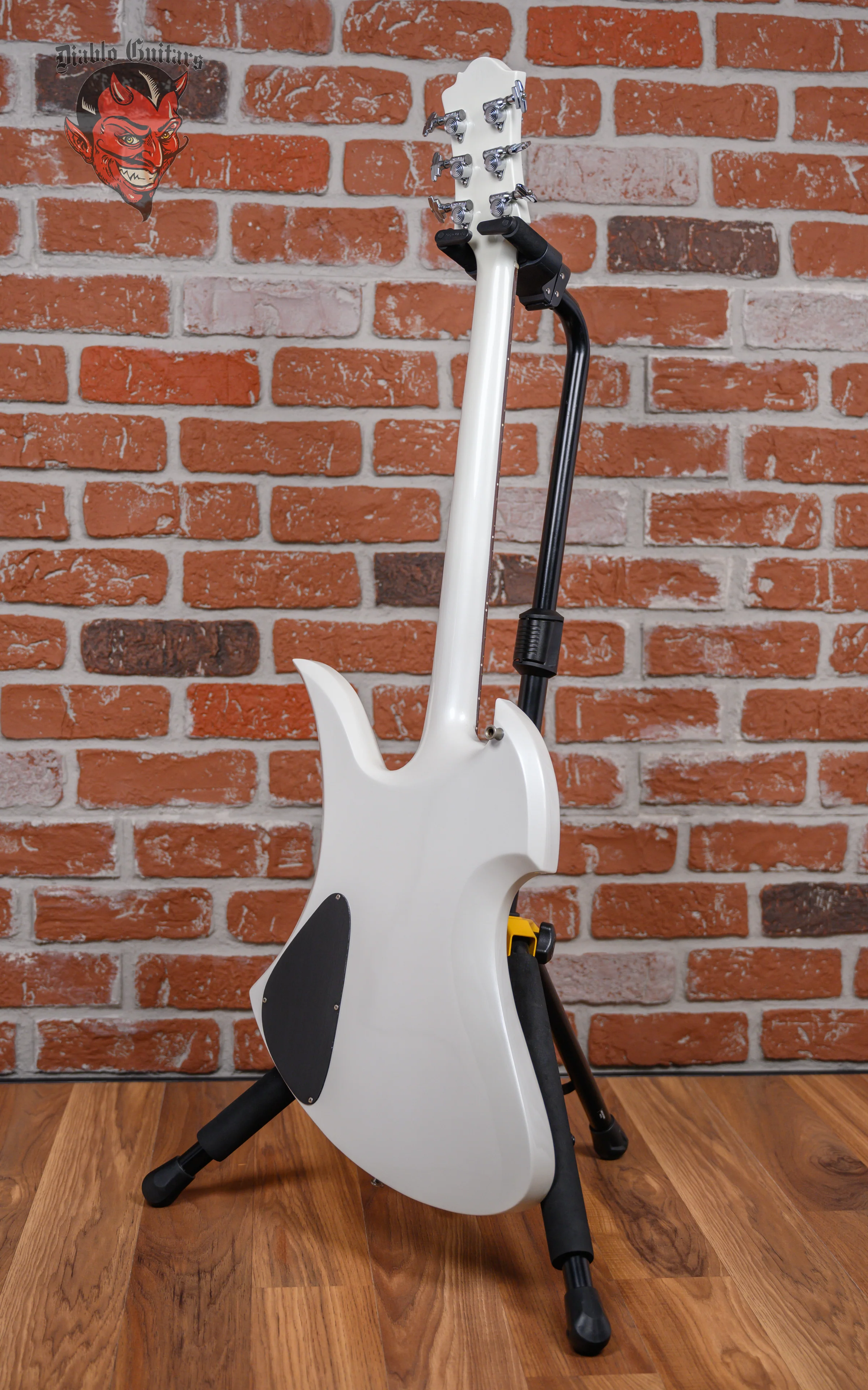 B.C. Rich Mockingbird Deluxe Glitter Rock White 1984 w/OHSC (Refin)