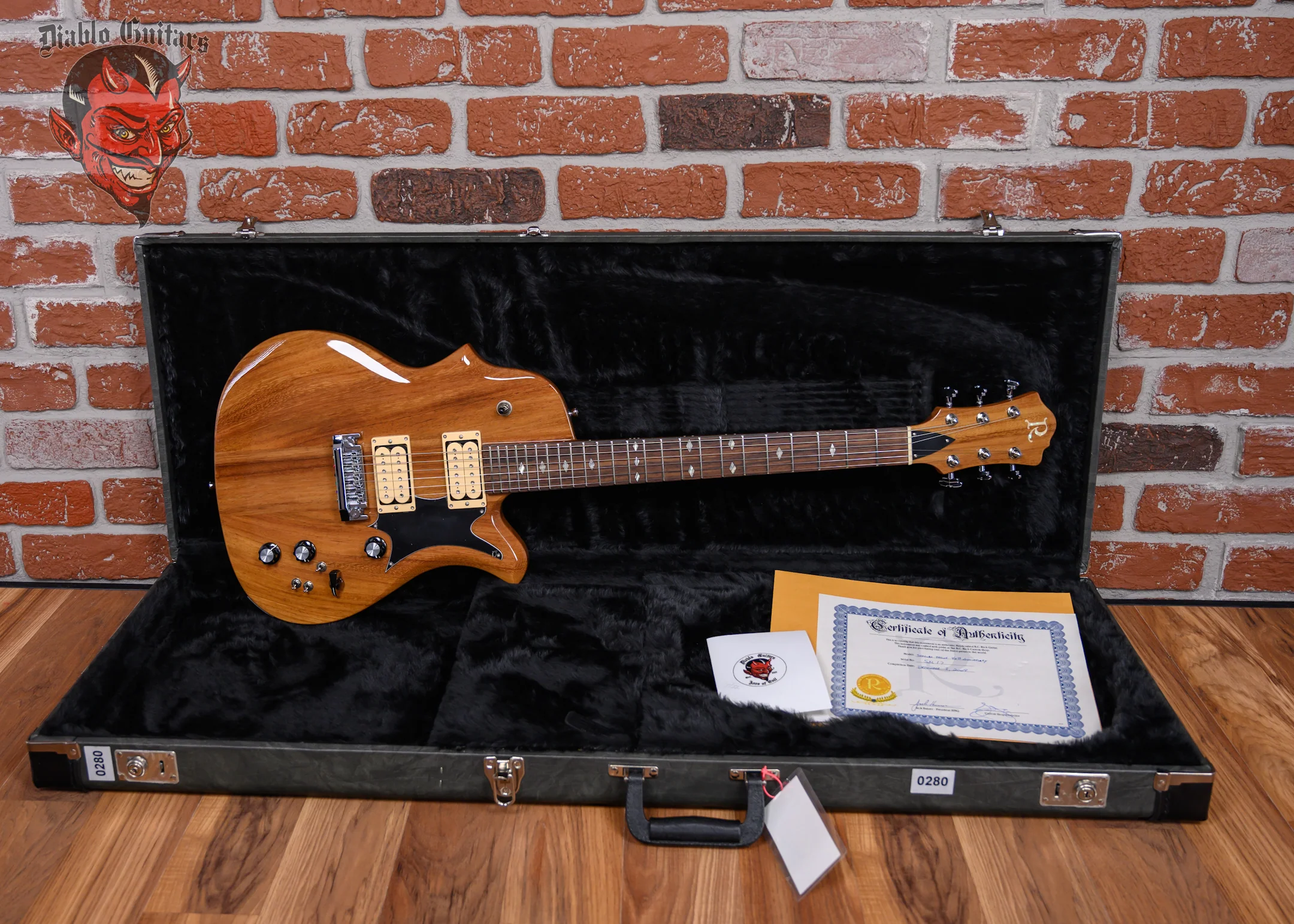 B.C. Rich Limited Edition 40th Anniversary Seagull Deluxe #17 of 40 Natural 2009 w/OHSC