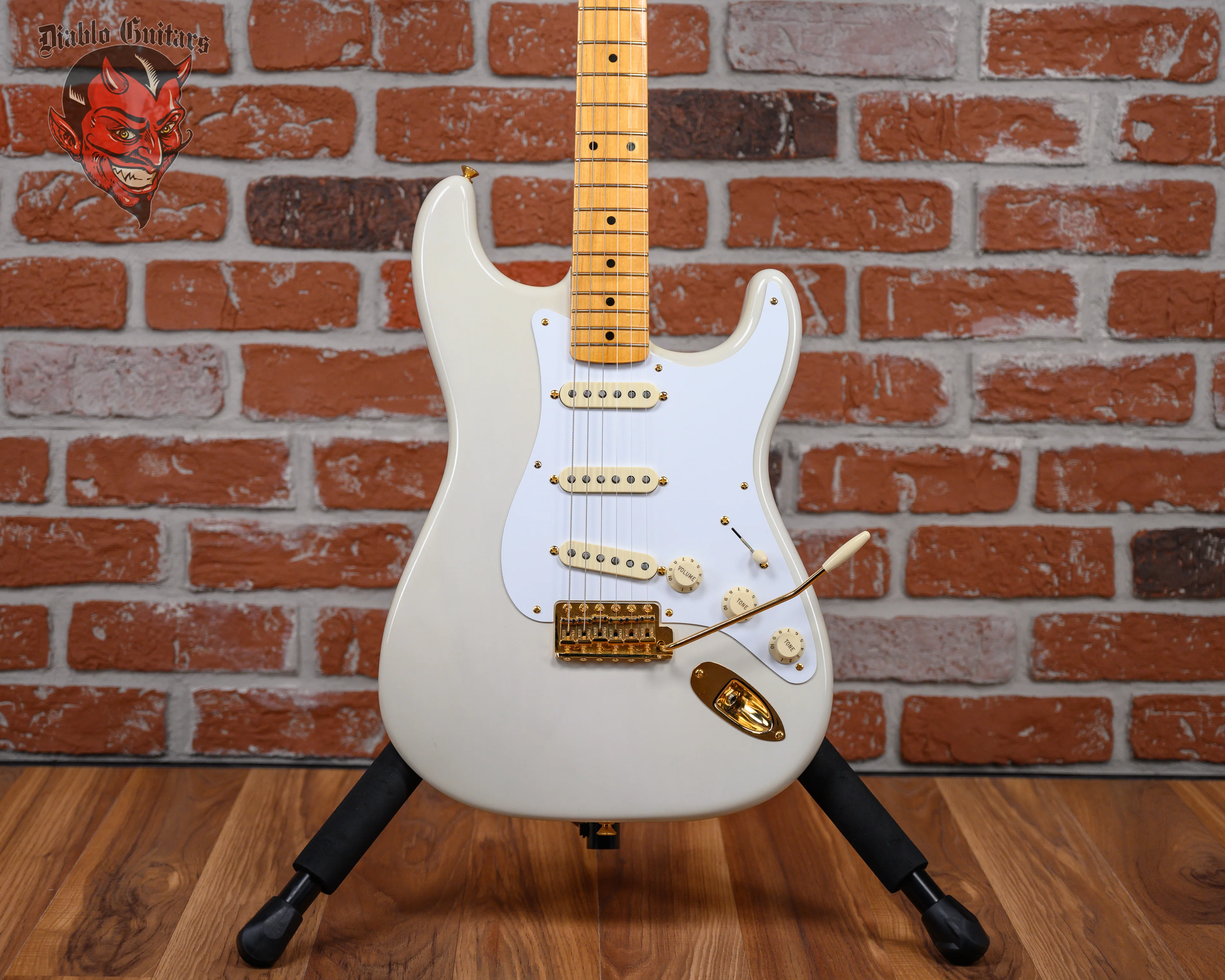 Fender American Vintage Limited Edition 1957 Commemorative Stratocaster White Blonde 2007 w/OHSC
