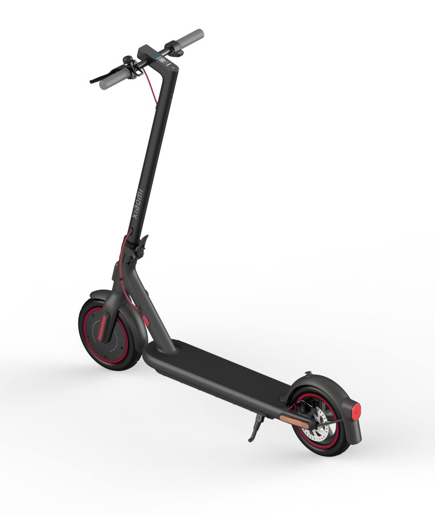 Xiaomi Electric Scooter 4 Pro - Electric scooter up to 25 km/h and 45 km distance, 700 W power, climbs slopes up to 20% inclination, LCD screen, aluminum, Black