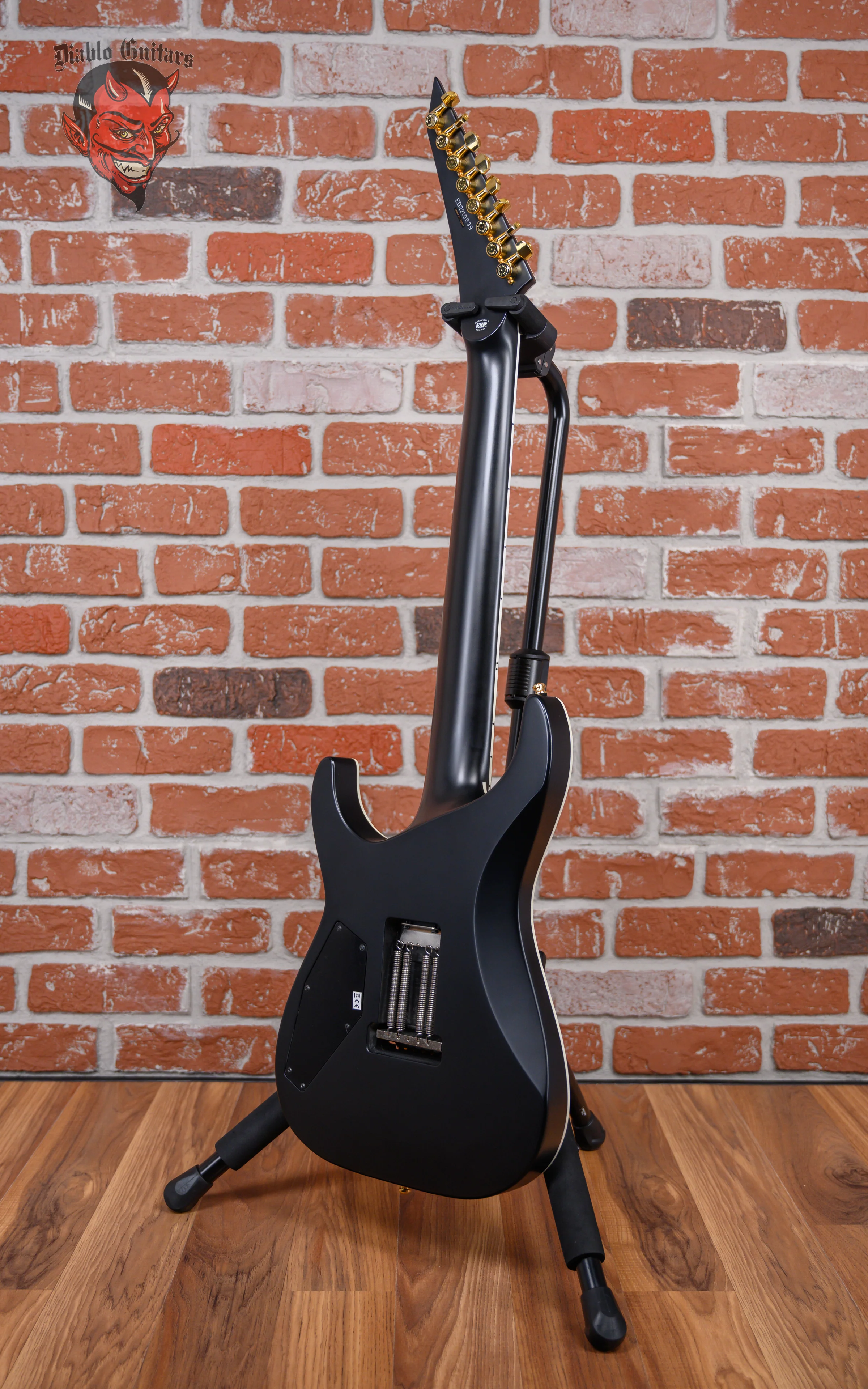 Edwards E-Horizon 8 FR Satin Black 2022 w/OHSC