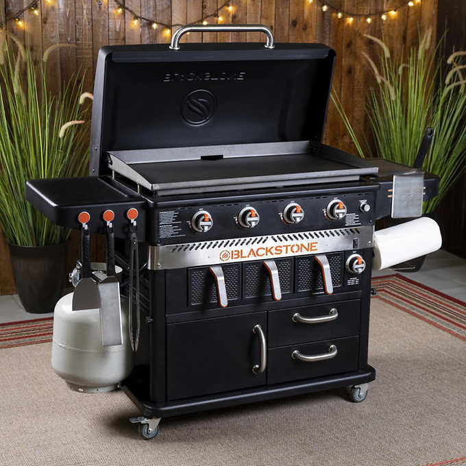 Blackstone Patio 36 Cabinet Griddle w/Air Fryer and Deluxe Tool Kit