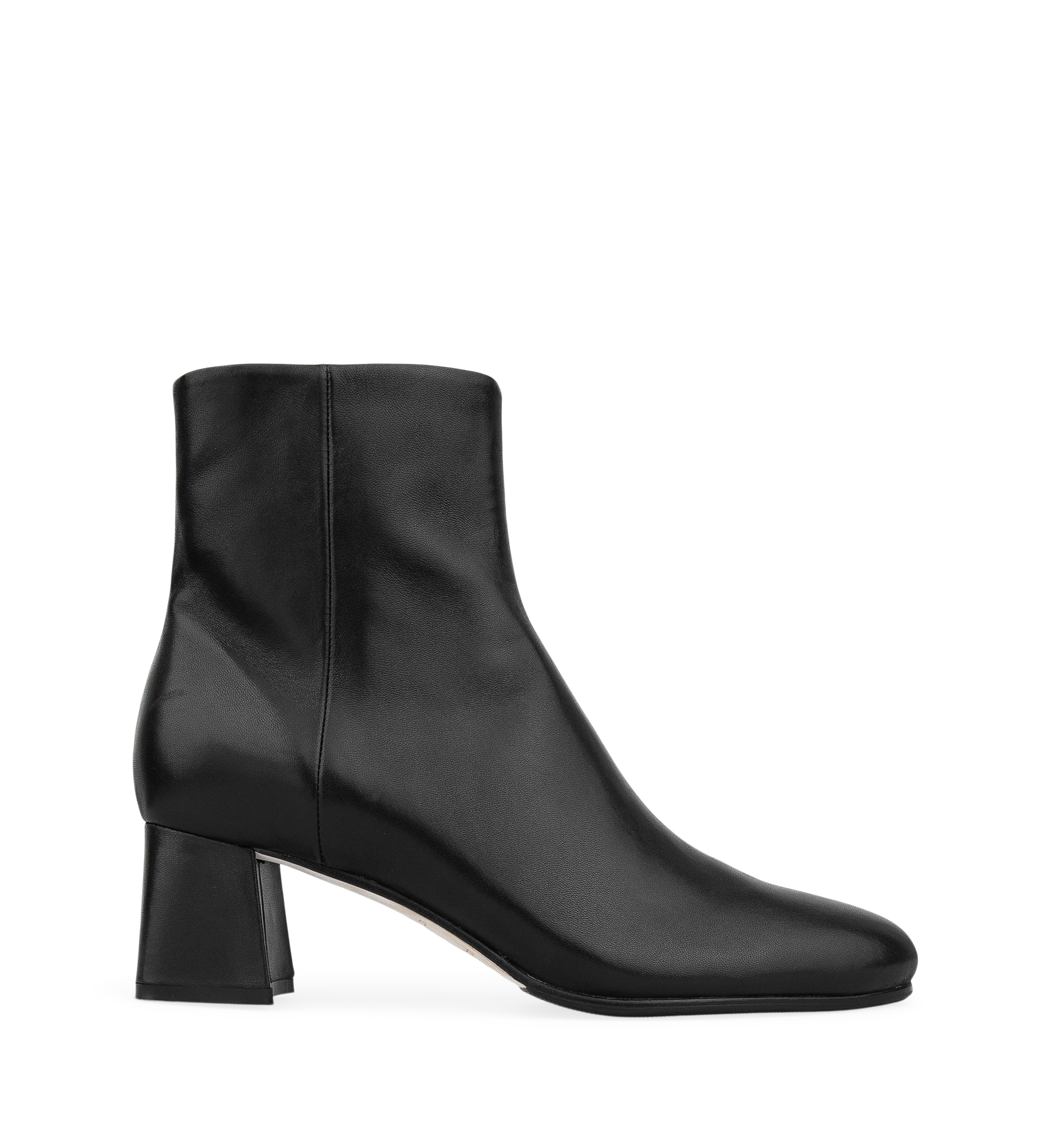 Tachuri Black Leather Ankle Boots
