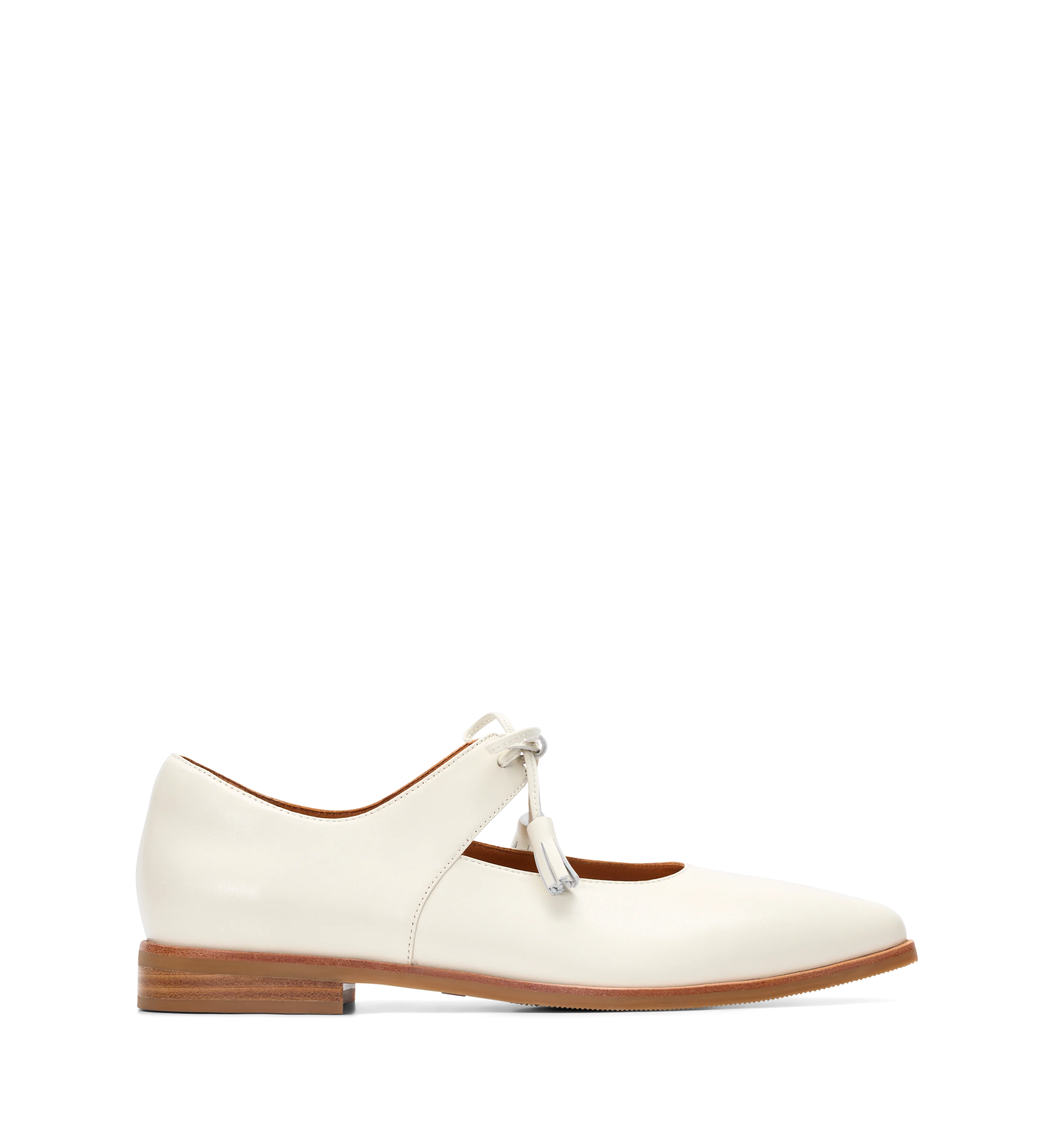 Amazona Ecru Leather Ballet Flats