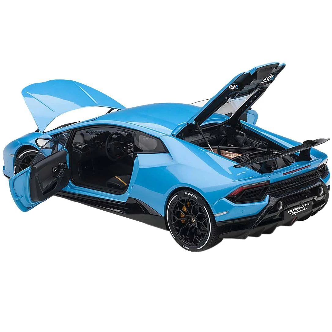 1/18 Scale Lamborghini Huracan Performante (pearl Blue)