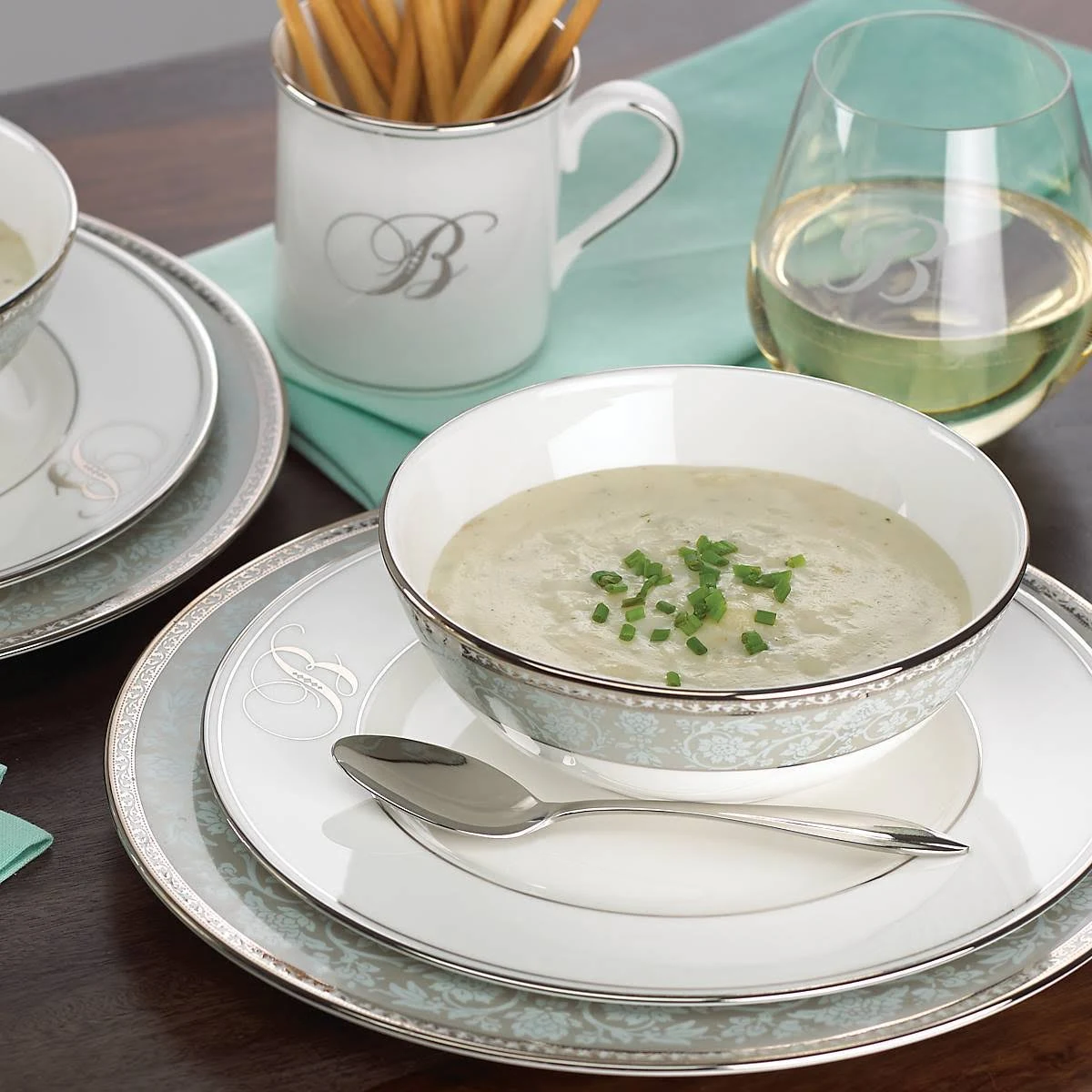 Lenox Federal Monogram Script Accent Plate - Platinum O