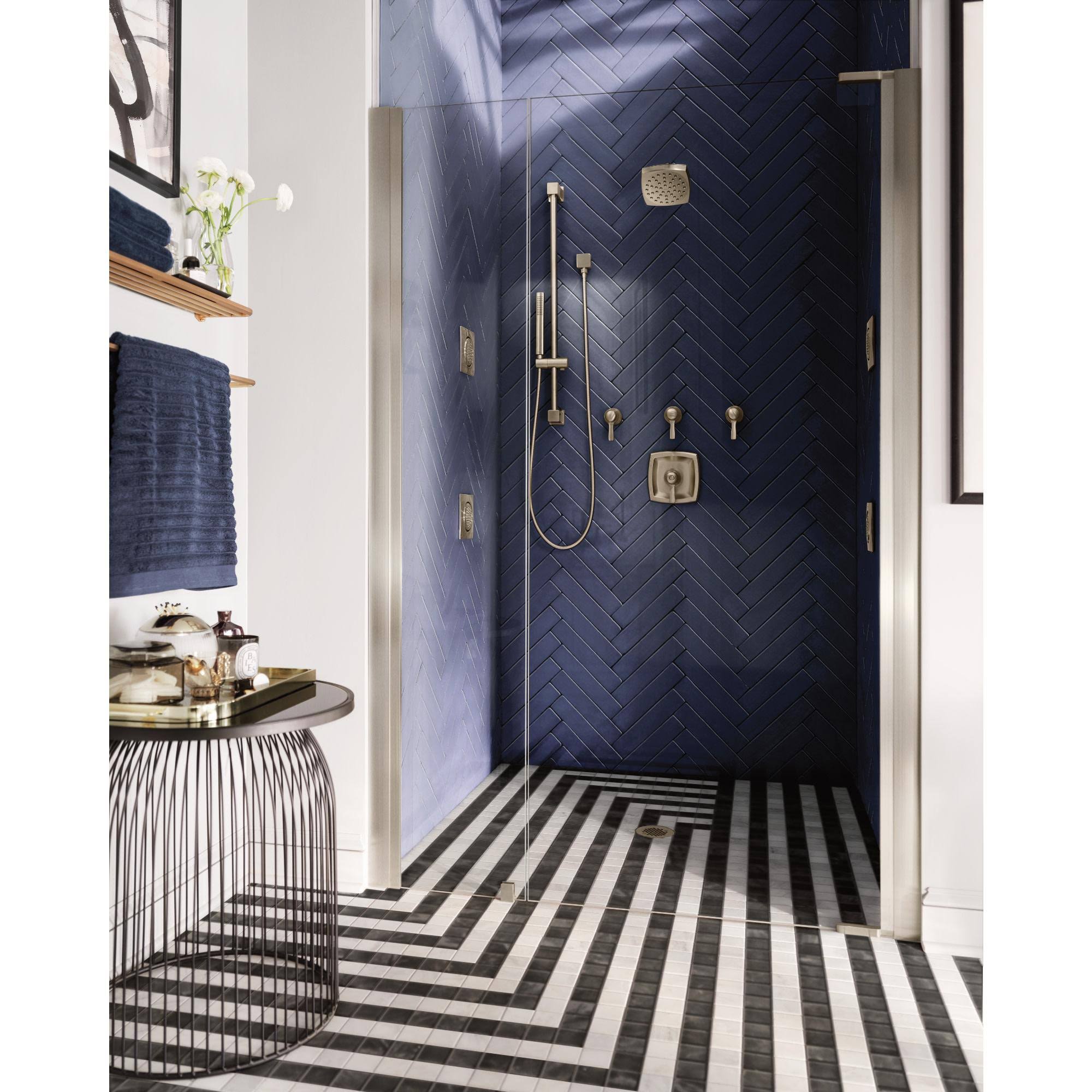 Moen 161951 Curved Shower Arm - Matte Black