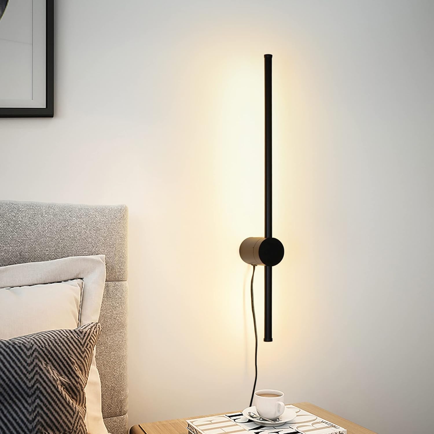 OIYIO Modern Plug in Wall Sconces, Black LED Wall Mounted Light with Plug in Cord and On/Off Switch