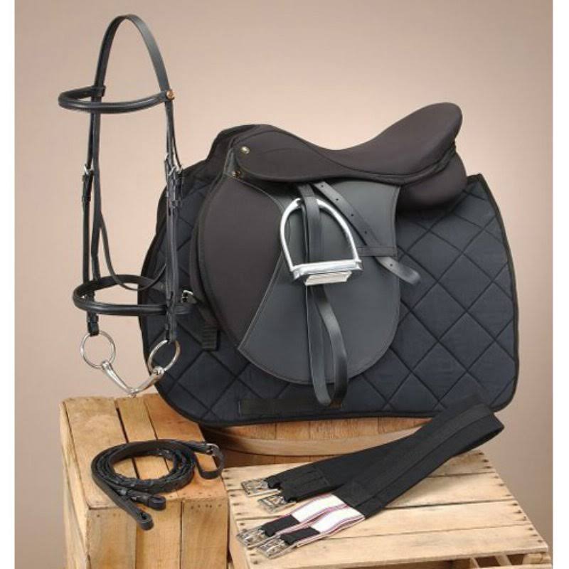 EquiRoyal Wide Tree Pro Am All Purpose Saddle Package, Black