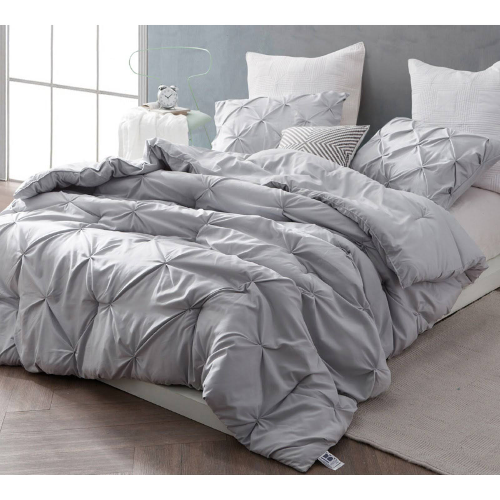Byourbed BYB Glacier Gray Pin Tuck Queen Comforter