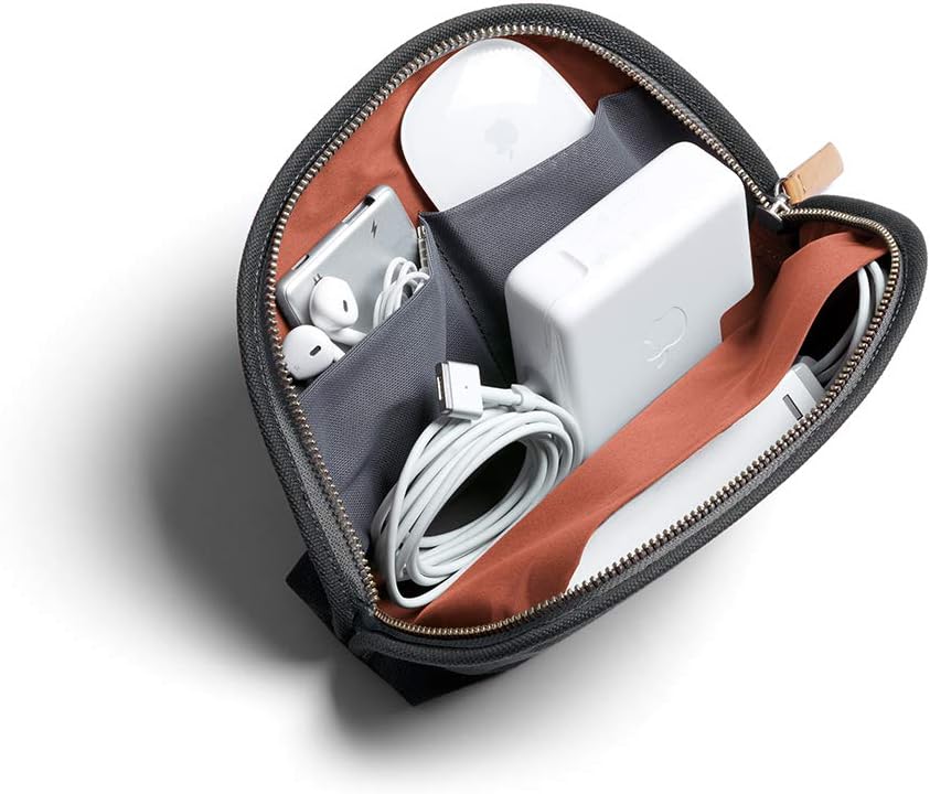 Bellroy Classic Pouch (EDC Zipper Travel Pouch, Water-Resistant Woven Fabric, Holds Pencils, Pens, Tech & Personal Items, Internal Mesh Pockets) - Melbourne Black Pack of 2