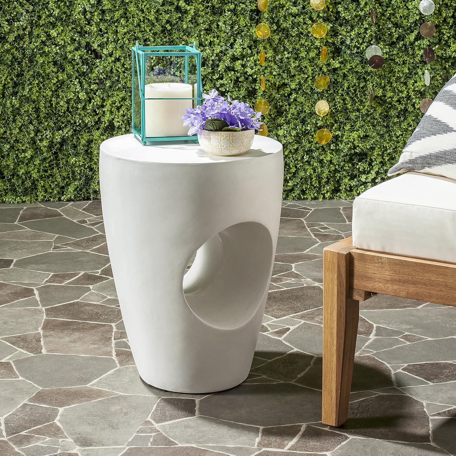 Safavieh Outdoor Collection Aishi Modern Concrete Ivory Round 17.7-inch Accent Table