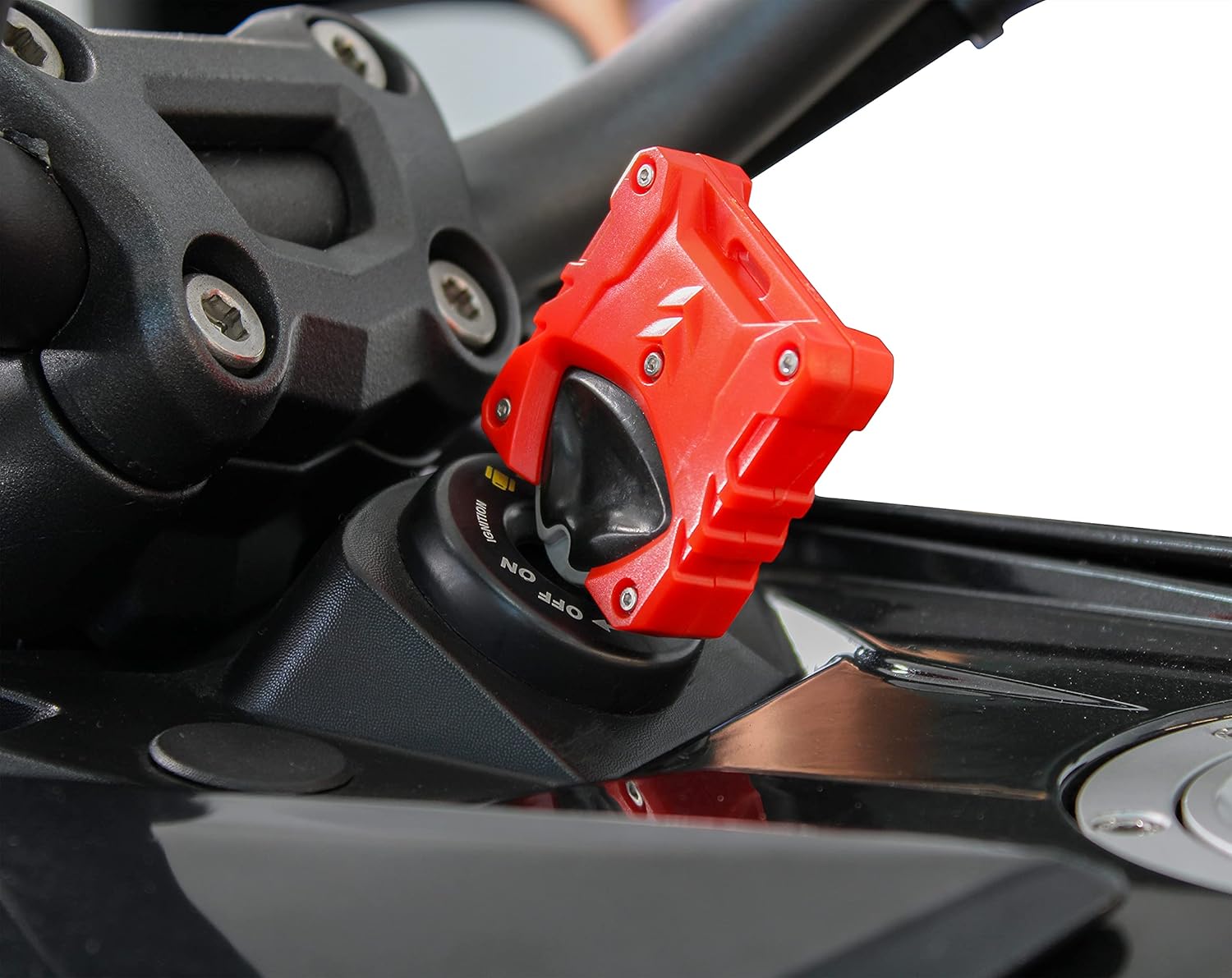 SAUTVS Sporty Key Holder for Can Am Spyder, Red Ignition Key Cover Case Shell Key Holder with Hole for Can-Am Spyder F3 RT RT-S ST RSi Accessories (1PCS)