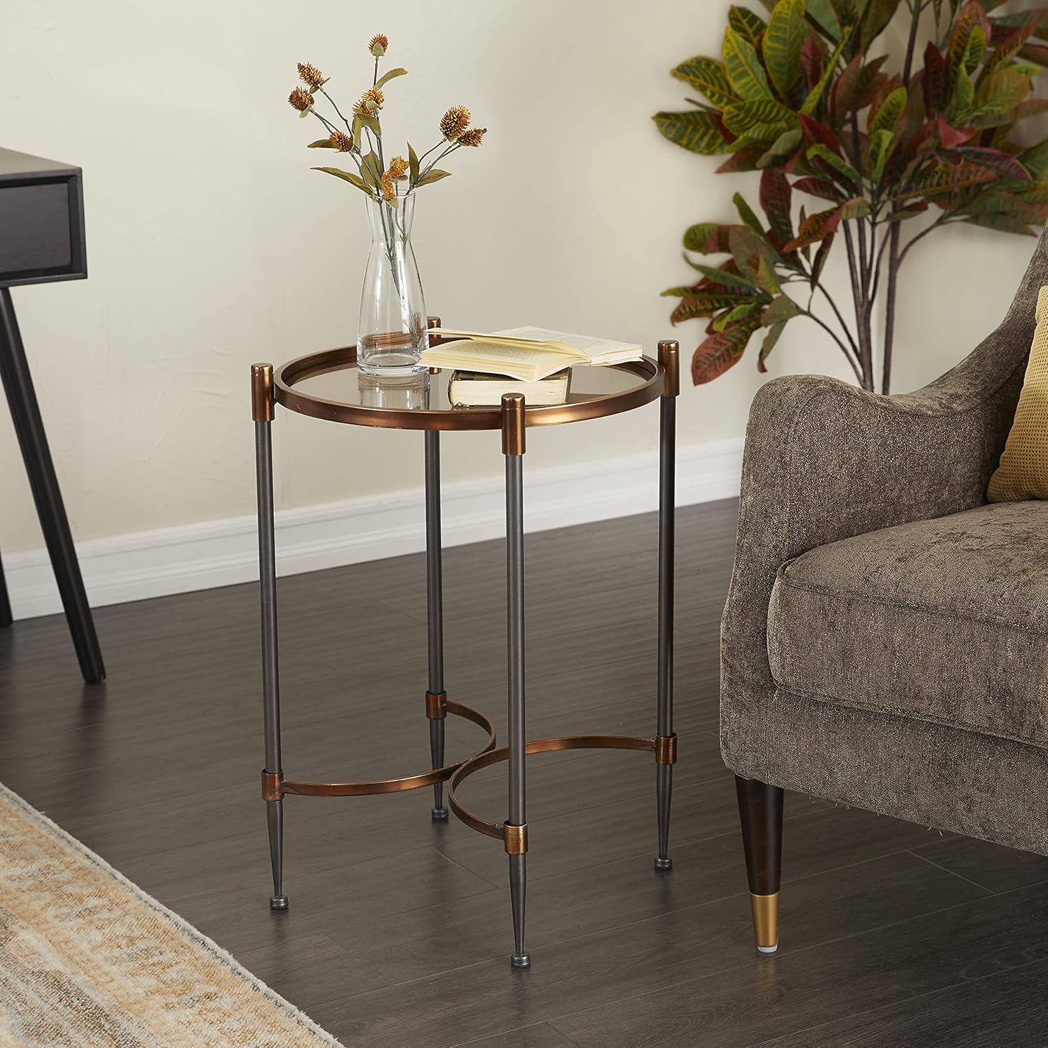 Deco 79 Accent Table, 17