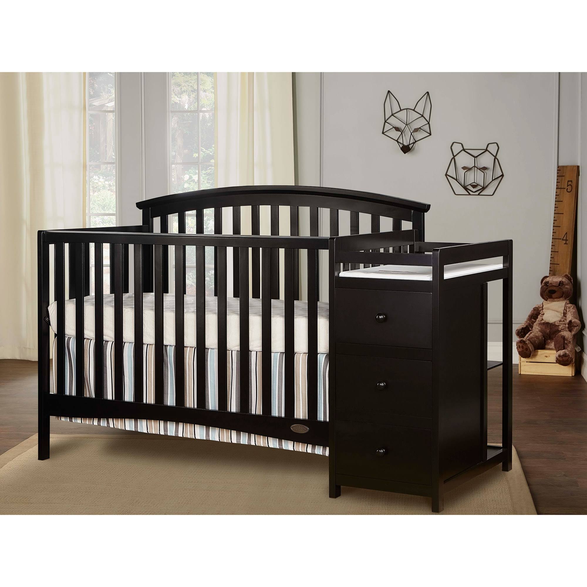 Dream on Me Niko 5 in 1 Convertible Crib with Changer, Black