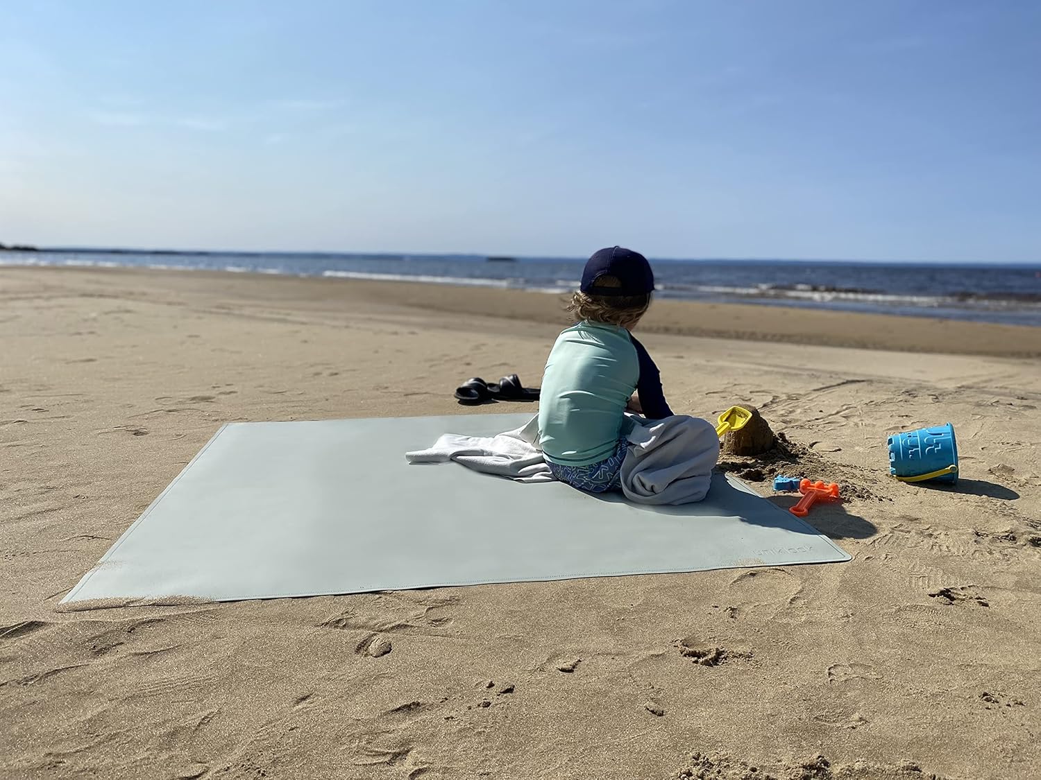 Double Sided Vegan Leather PLAYMAT Multipurpose Baby Play Mat Kids Picnic Waterproof Sand Proof Beach Blanket + Canvas Bag by UNIKLOOK Indoor Outdoor Toddler Baby Infant Play Rug 54