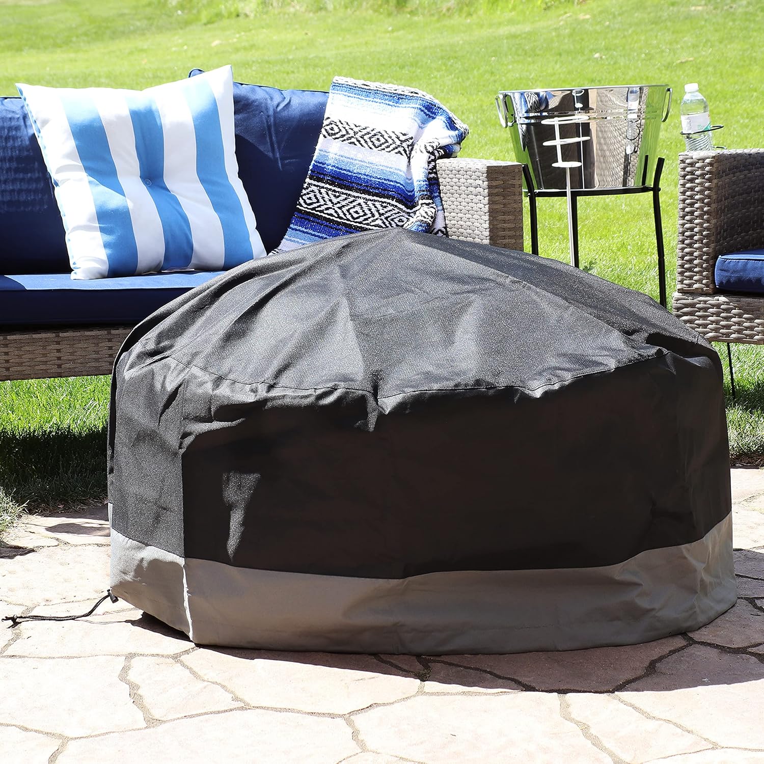 Sunnydaze Round 2-Tone Outdoor Fire Pit Cover - Gray/Black - Heavy Duty 300D Polyester Exterior Circular Winter Cover for Fire Pit - Waterproof and UV-Resistant - 40-Inch x 18-Inch