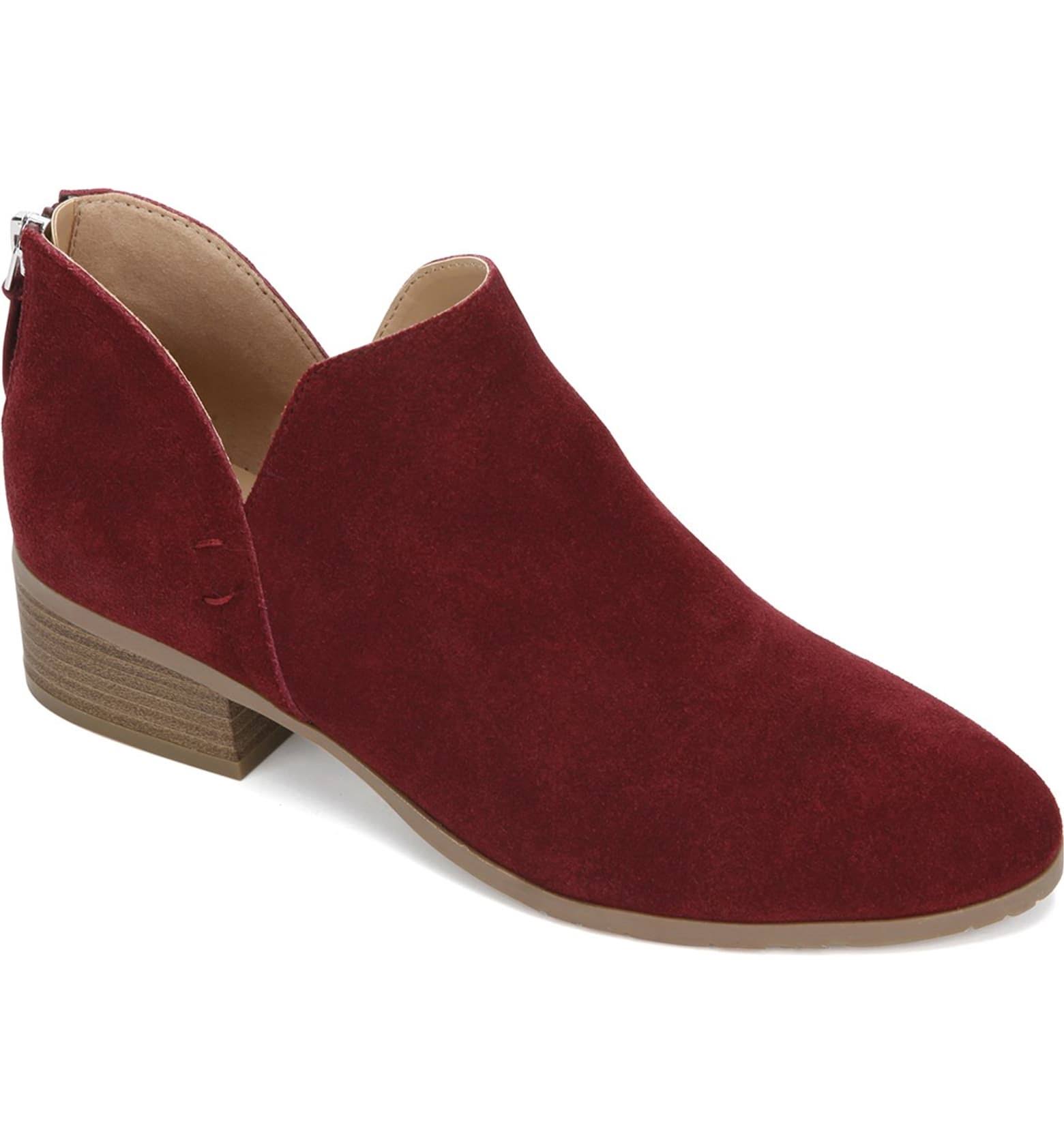 Kenneth Cole Reaction Side Skip