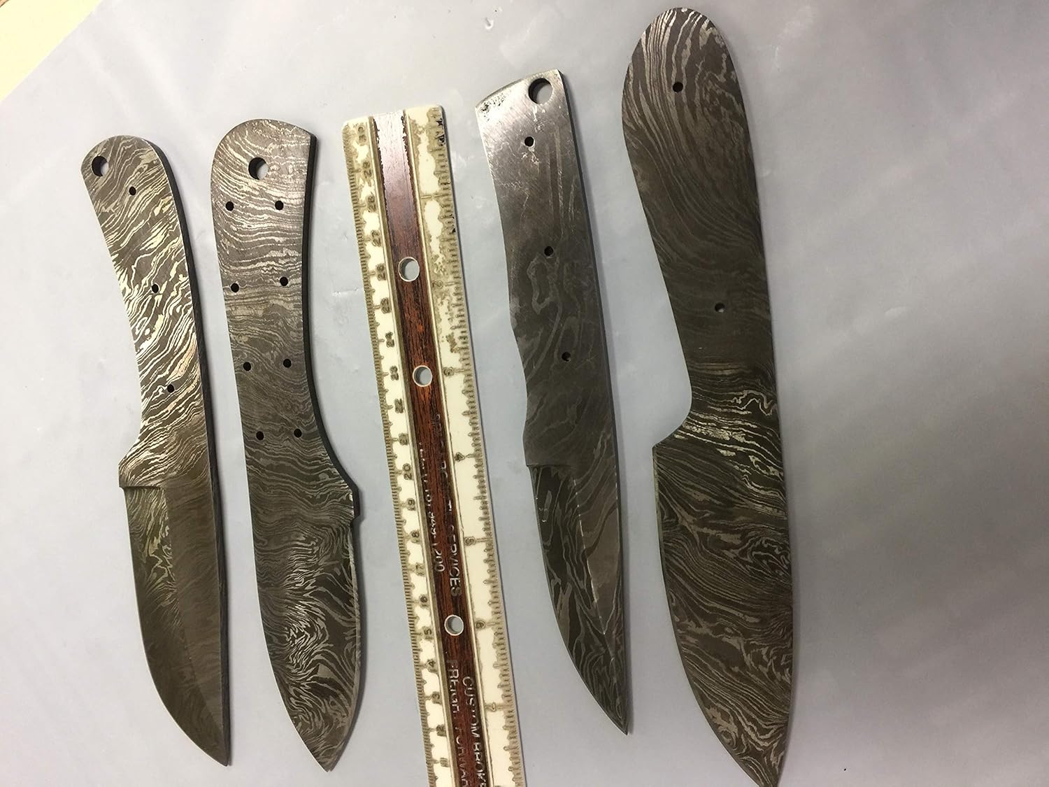 4 pieces set of 8 and 7.5 inches long hand forged Damascus steel blank blade skinning knife set, 3 to 4 inches cutting edge, compact pocket knife blanks, knife making supplies
