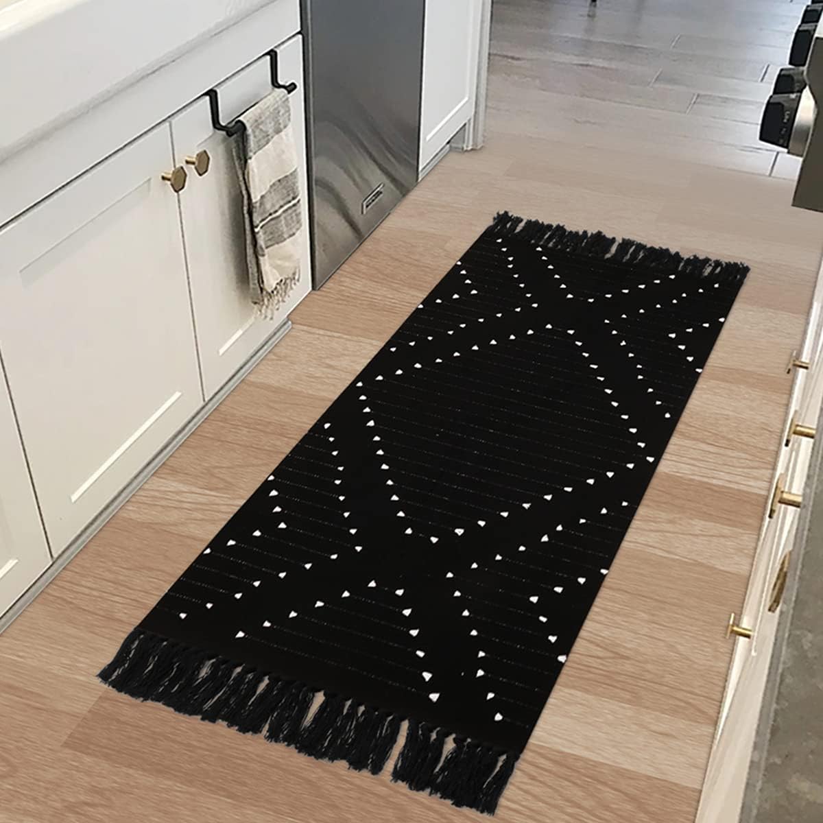 LIVEBOX Boho Bedroom Rug 4' x 6' Black Machine Washable Moroccan Woven Cotton Area Rug Farmhouse Indoor Outdoor Floor Rug for Living Room Entryway Dining Room