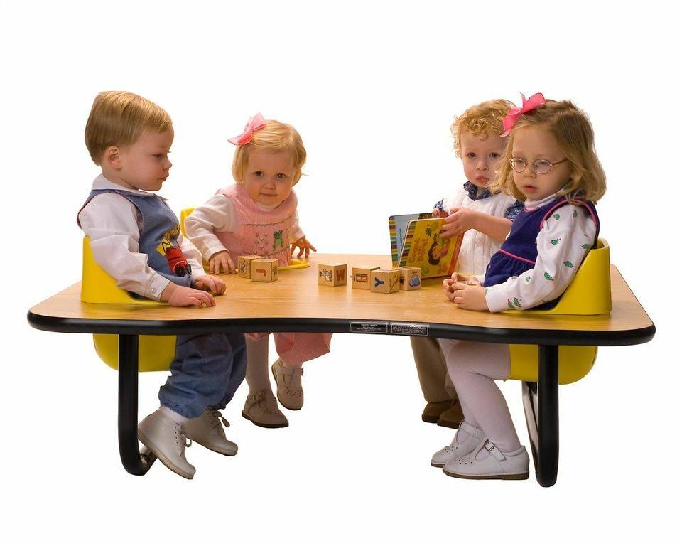 Toddler Tables Kid's 9 Piece Activity Table and Chair Set, Light Oak
