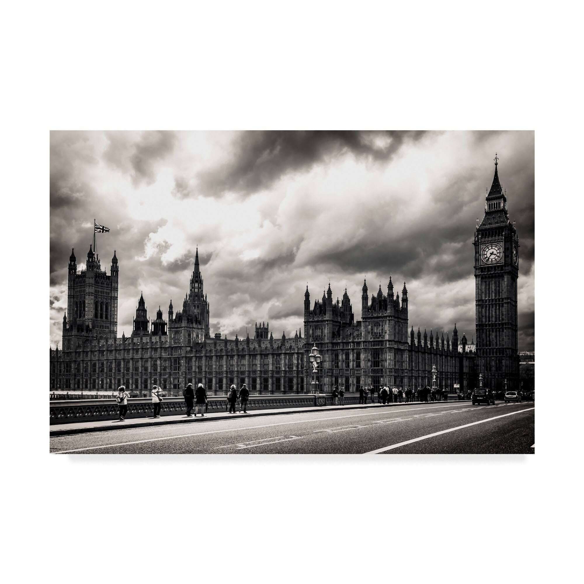 Trademark Fine Art Ali35175-C2232Gg Giuseppe Torre 'London Black and W