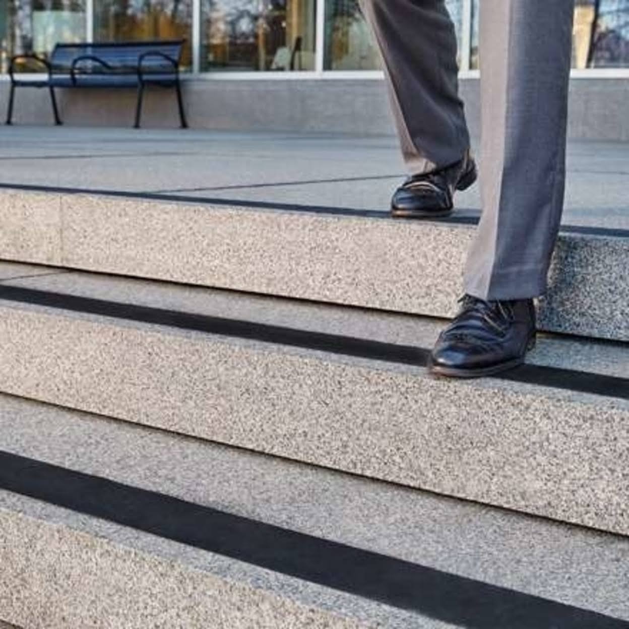 3M 310 Safety-Walk Tape 2x22 x 60& Black 2/Case T992310