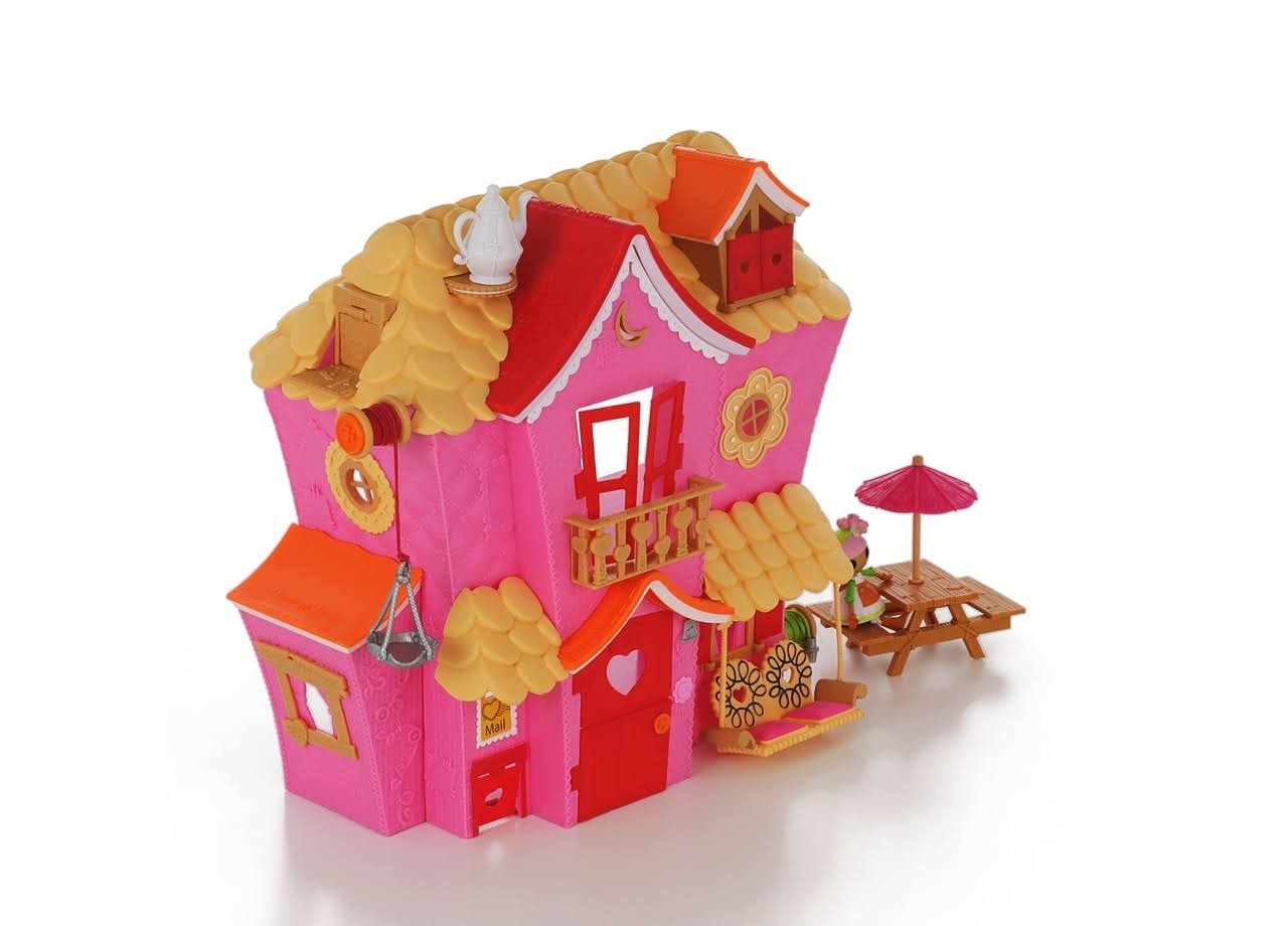 Lalaloopsy Mini Sew Sweet House Playhouse with Exclusive Character