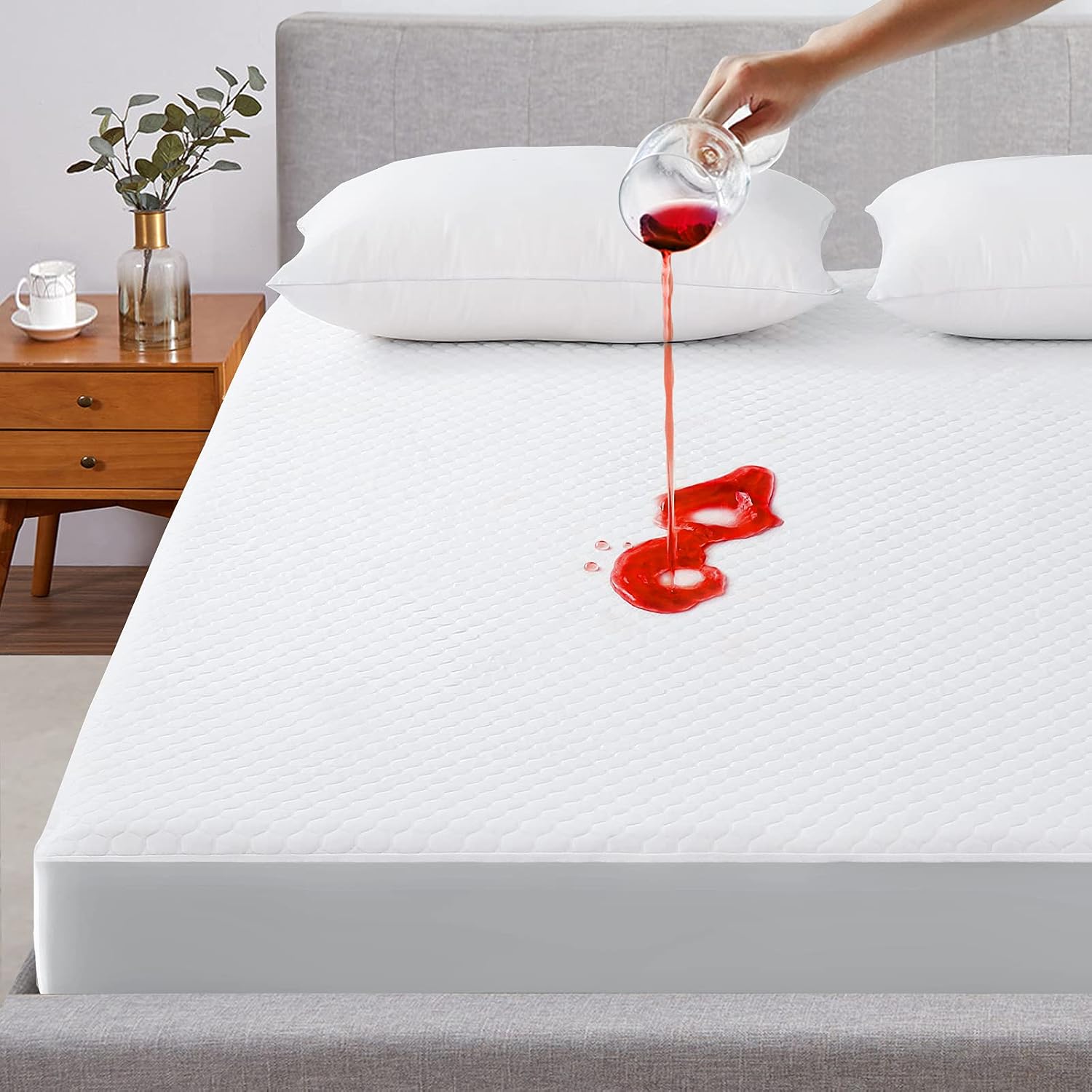 MERITLIFE Premium Waterproof Queen Size Mattress Protector Cooling Bamboo Air Fabric Ultra Soft Breathable Mattress Cover Fitted 8