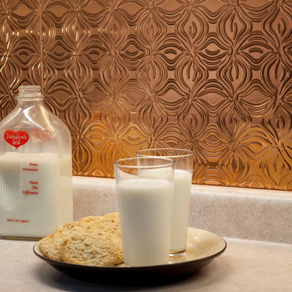 Fasade Lotus Backsplash in Polished Copper 15-square-foot Kit