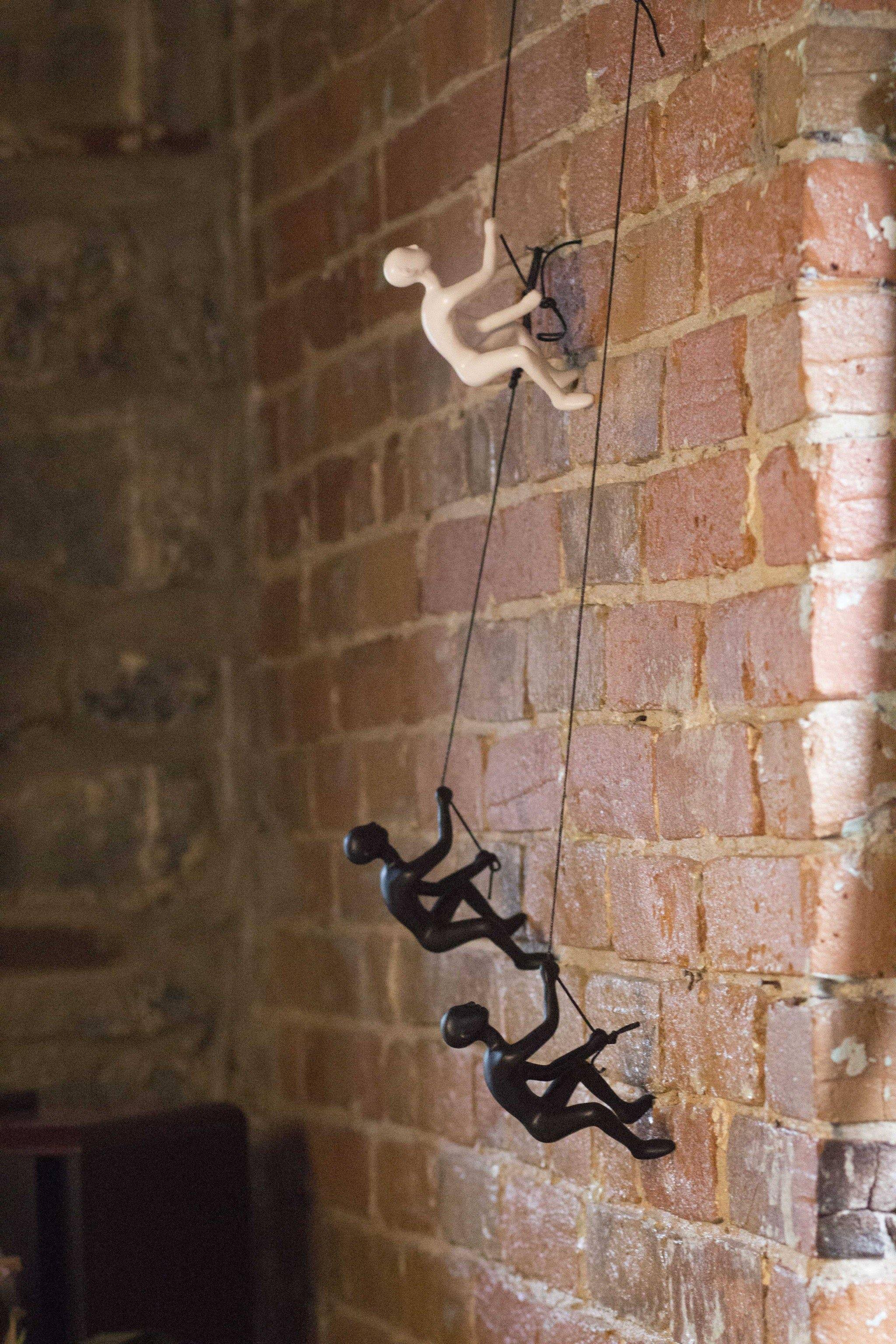 6x22 x 3x22 x 3x22 Resin Black 2 Pack Climbing Man