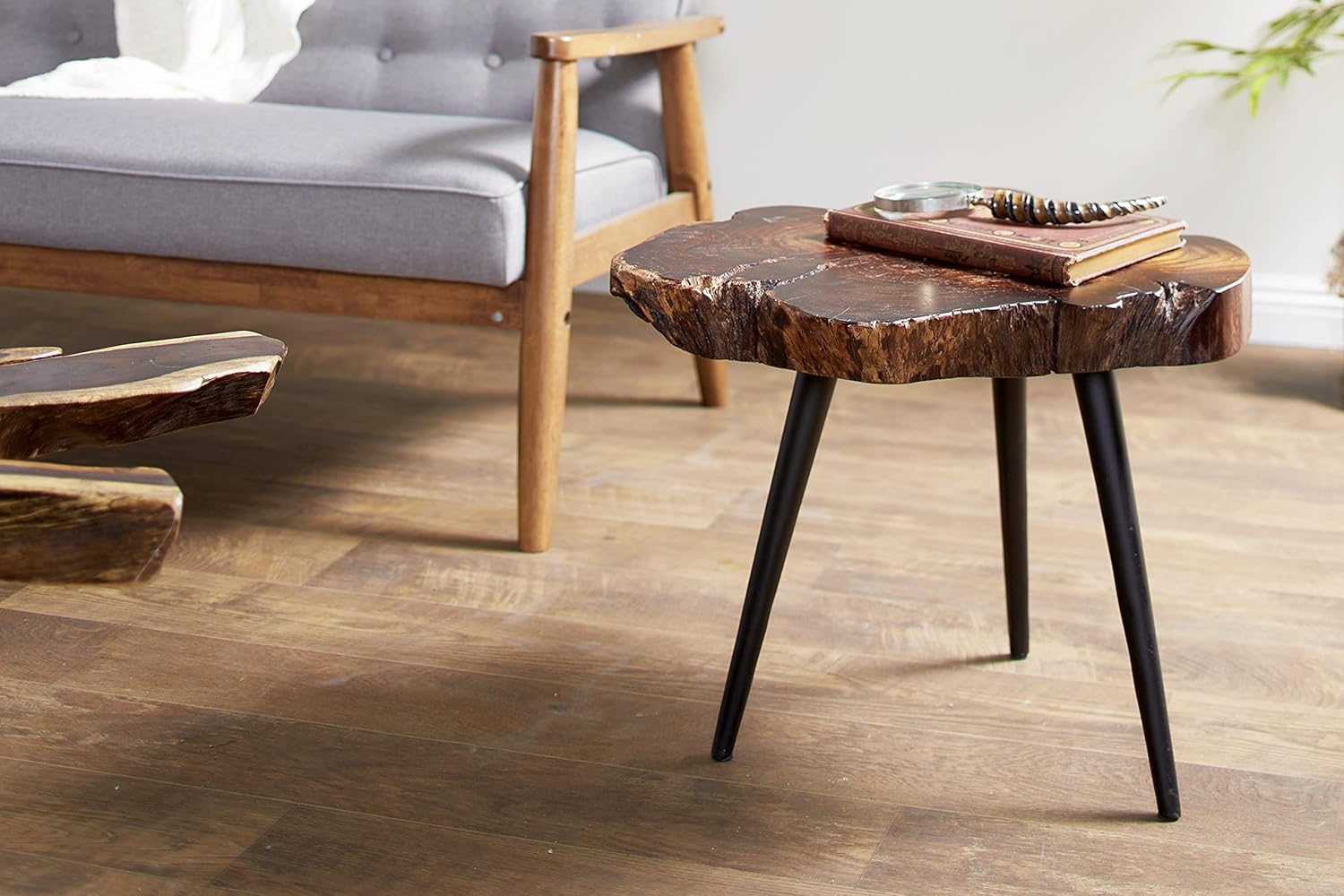 Deco 79 Accent Table, 22