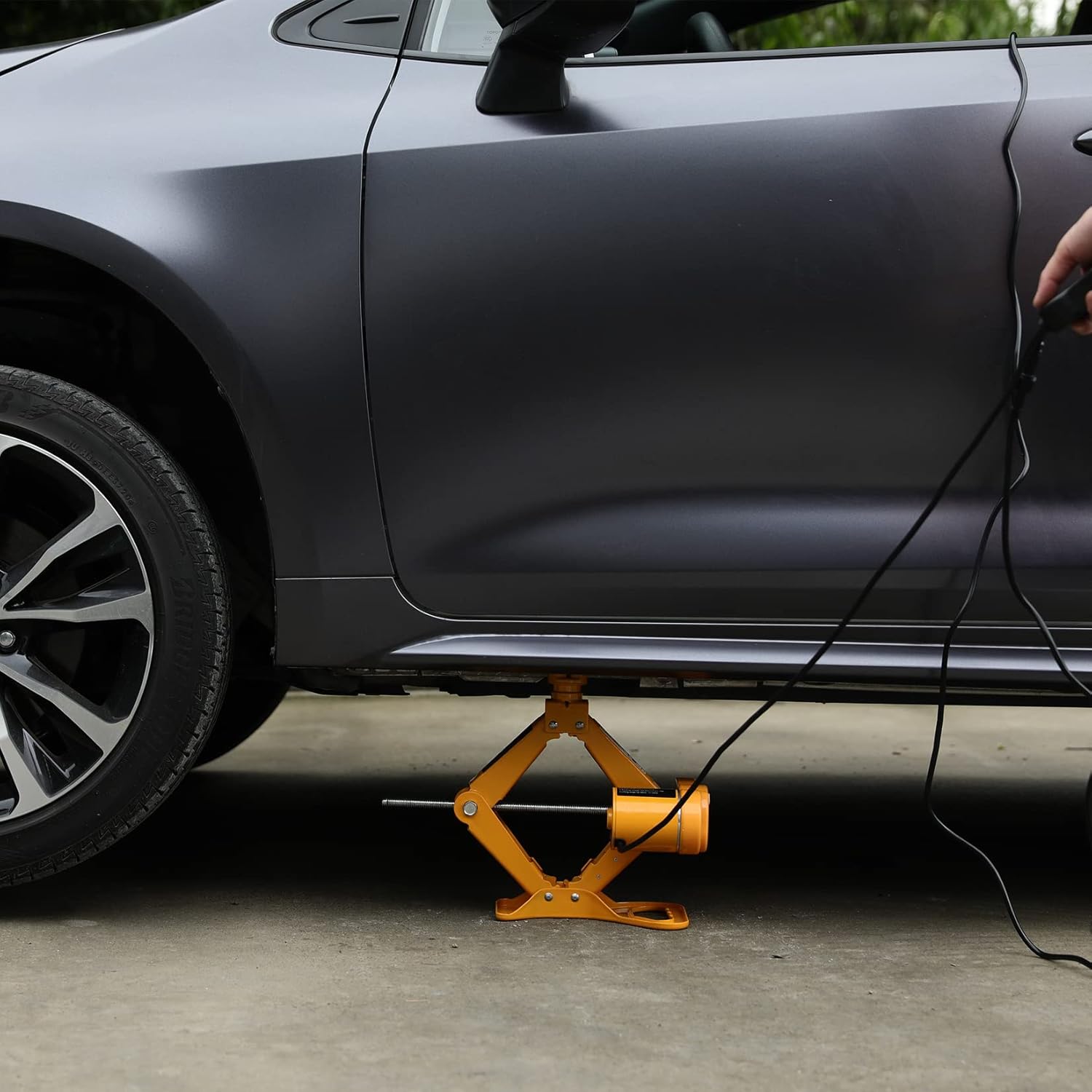 FEANISIFEI All-in-One Electric Car Jack Kit 3 Ton 12V Electric Car Jack with Impact Wrench Inflatable Pump Electric Jack for Car SUV Car Emergency Repair Kit