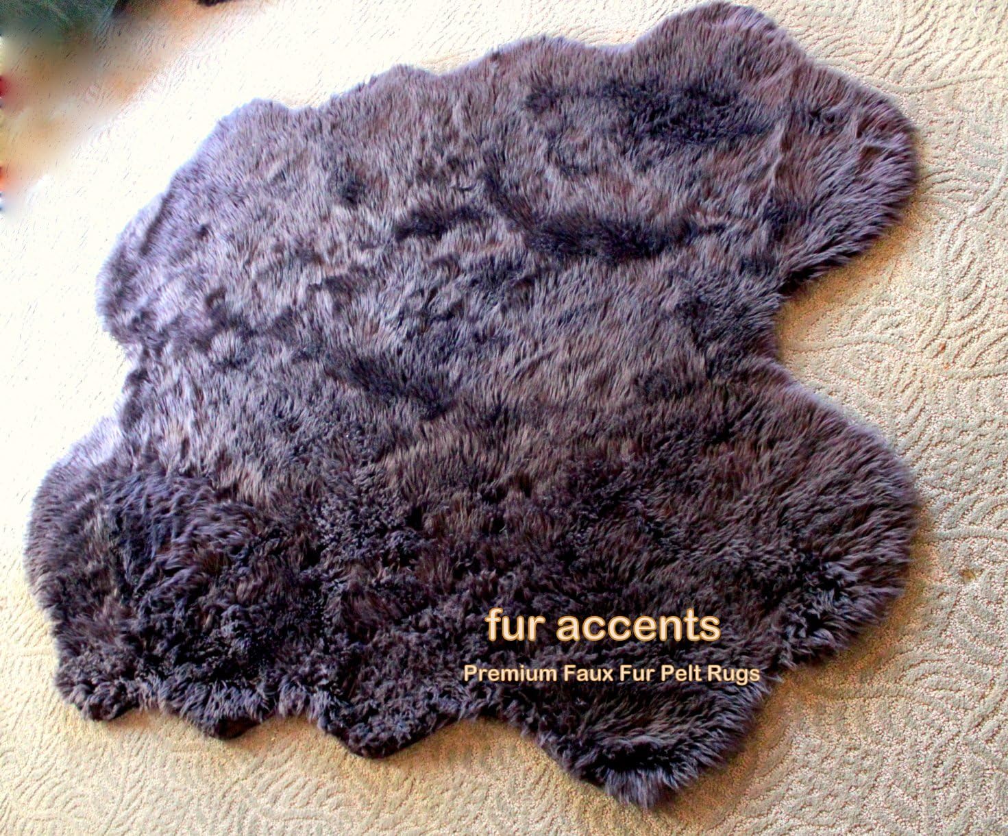 Faux Fur Sheep Skin Area Rug/Black / 5' x 7' / New