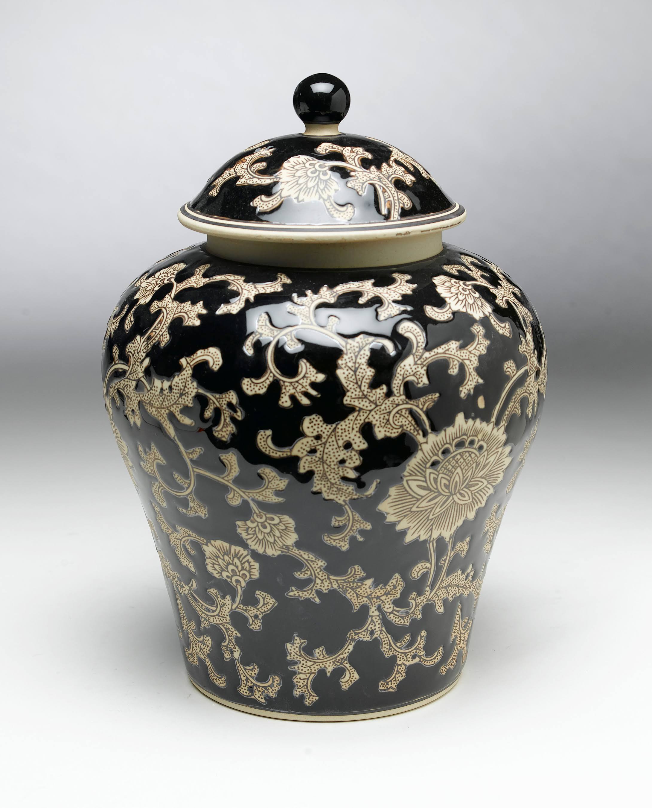 AA Importing 59735 14 inch Black u0026 Cream Ginger Jar