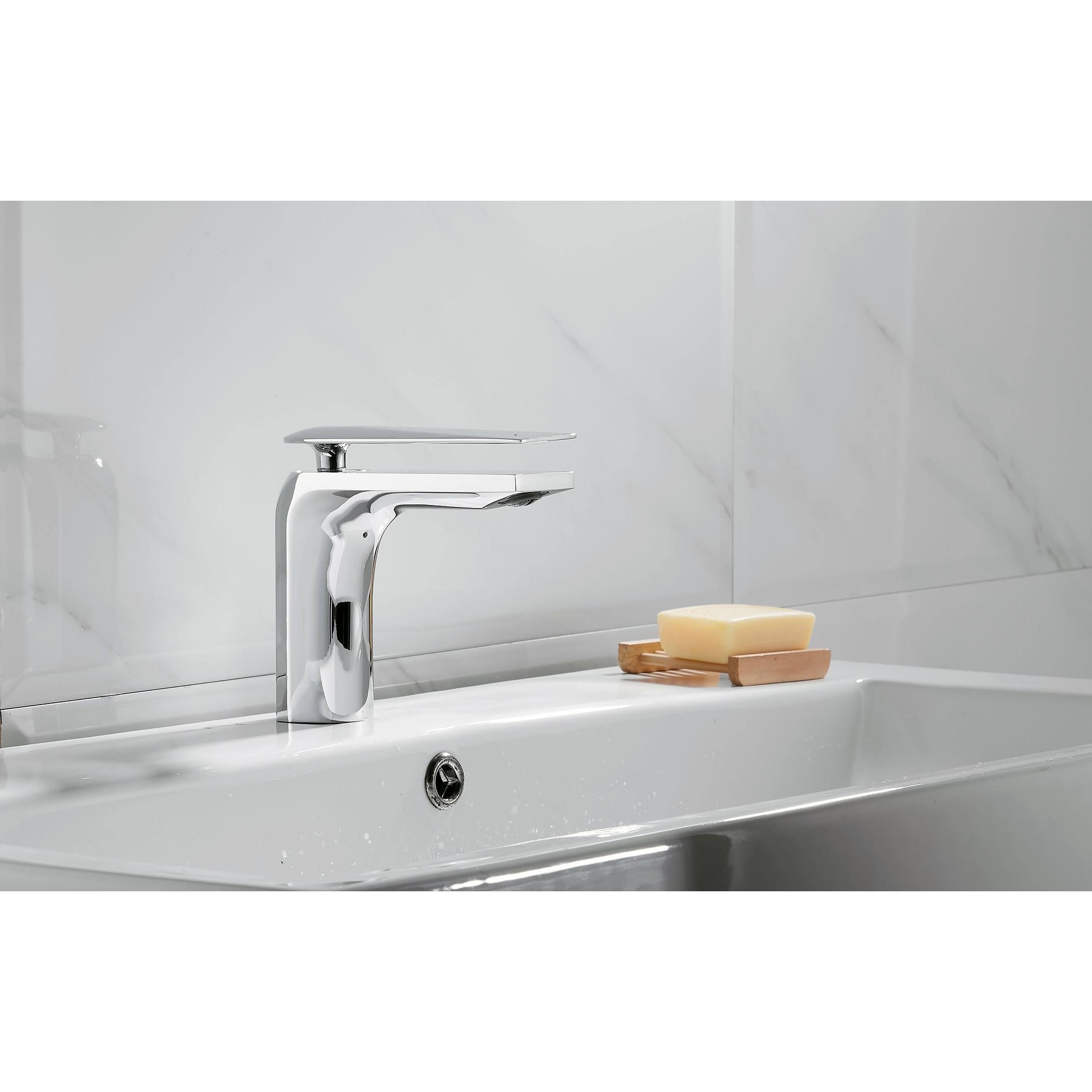 Modern Vanity Single-Hole Faucet LB9301 - Matte Black