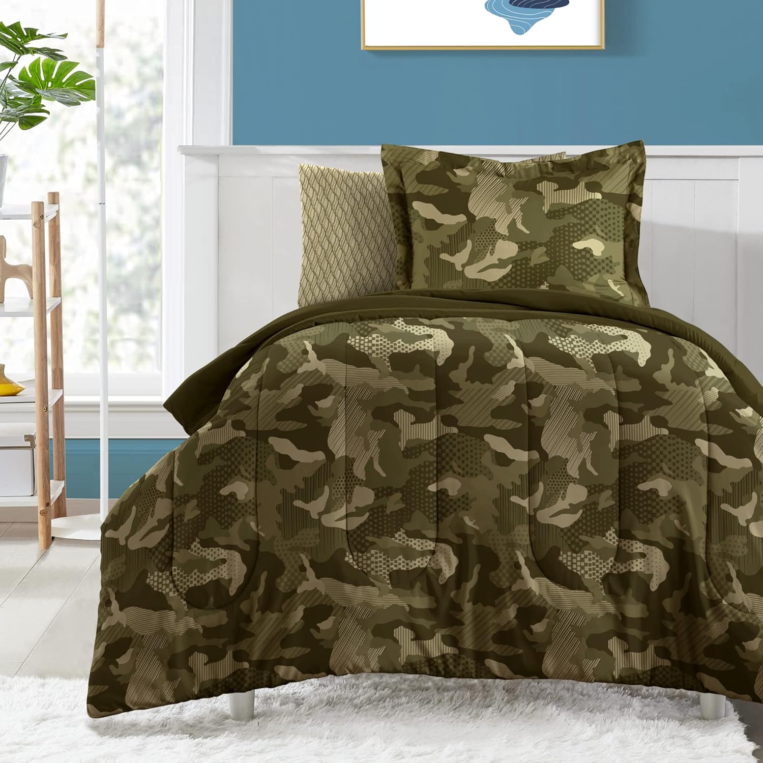 Dream Factory Kids 7-Piece Complete Set Easy-Wash Comforter Bedding, Full, Green Geo Camo