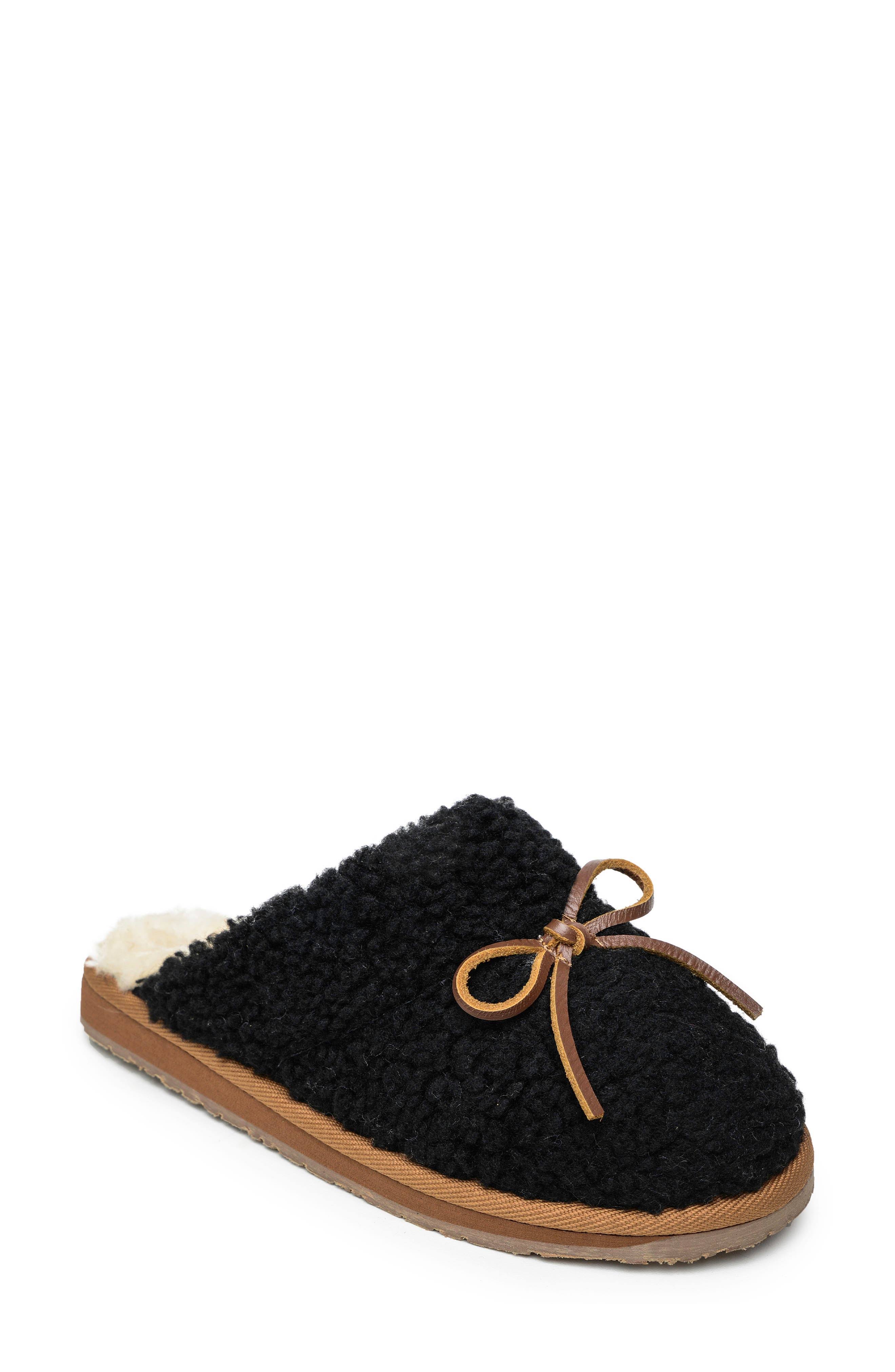 Minnetonka Flurry Scuff - Black - Clogs - 5