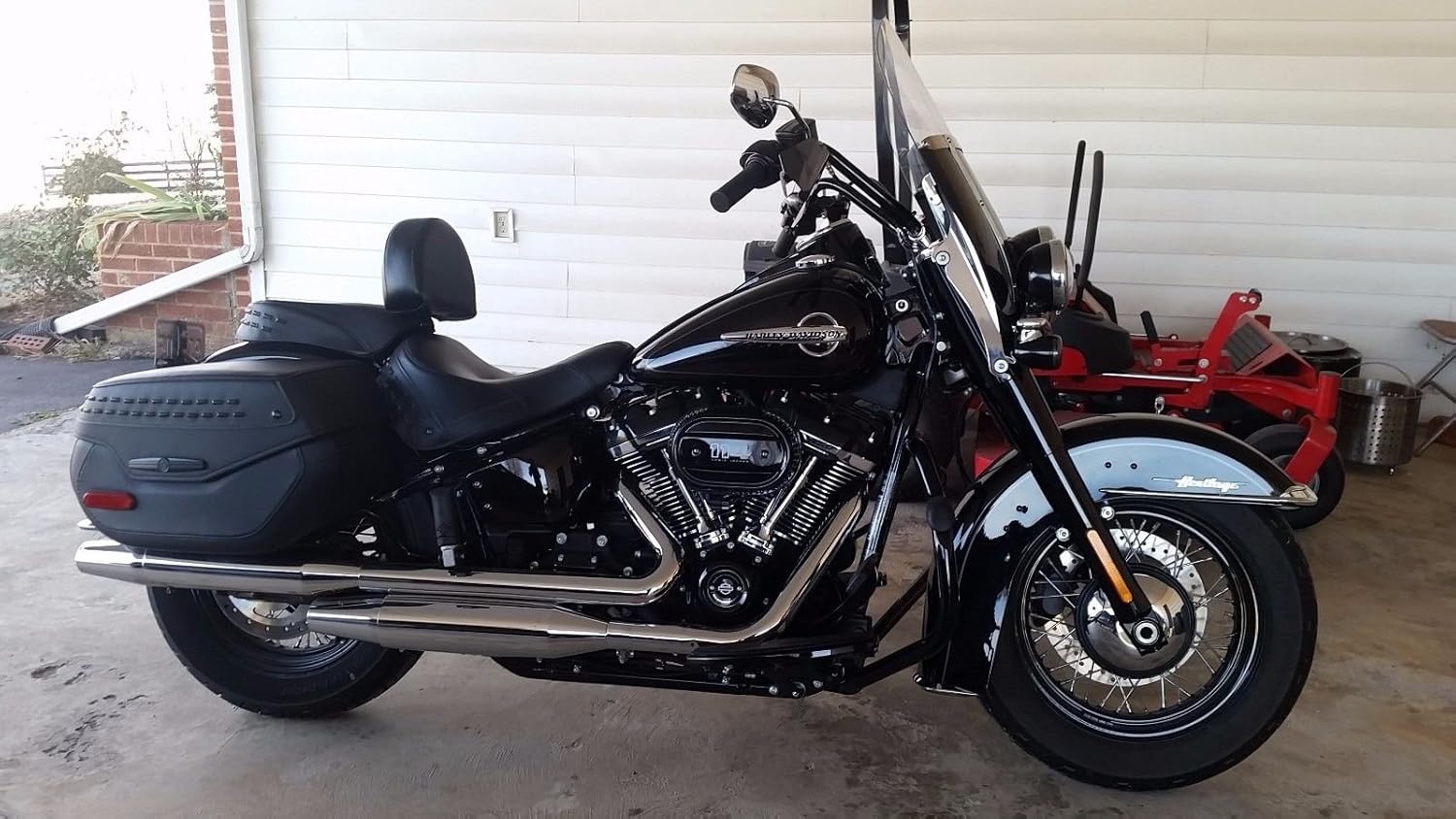 Grasshopper Limited Drivers backrest for Harley Davidson Heritage Softail 2018 -Up Non Studded Quick Release Complete System American Made