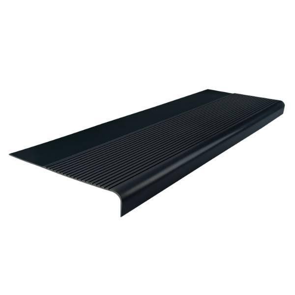 Roppe 12-1/4 x 5 ft Black LD Ribbed Rubber Round Nose Stair Tread