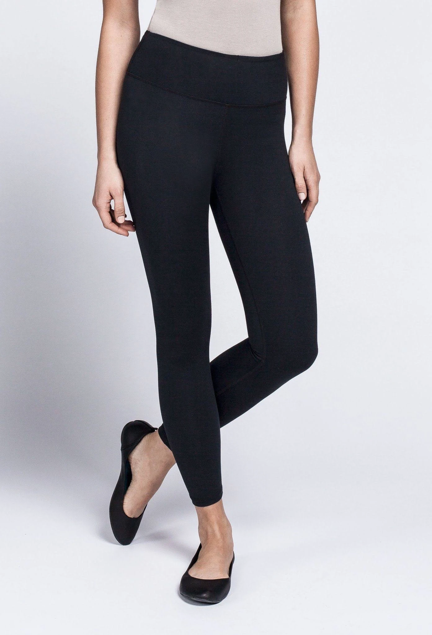 Compression Fit Leggings - Black / M