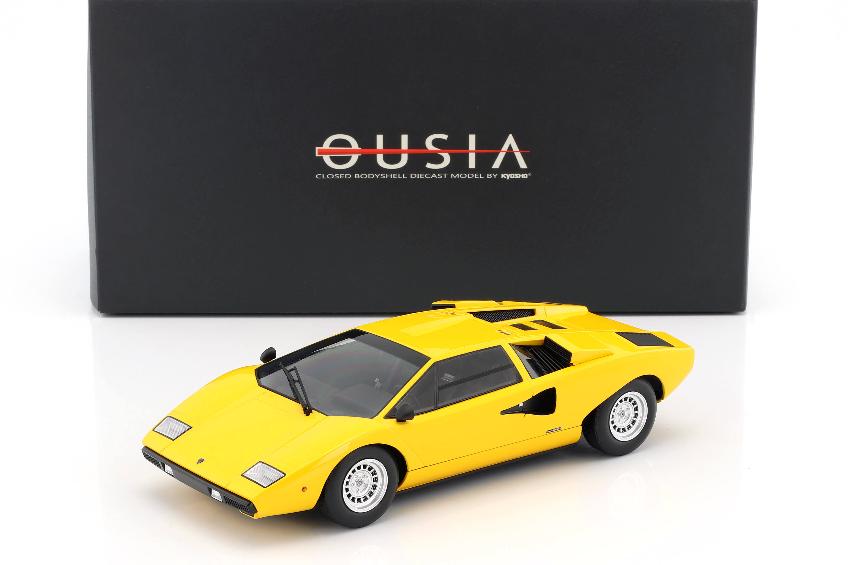 Lamborghini Countach LP400 Yellow 1/18 Diecast Model Car by Kyosho