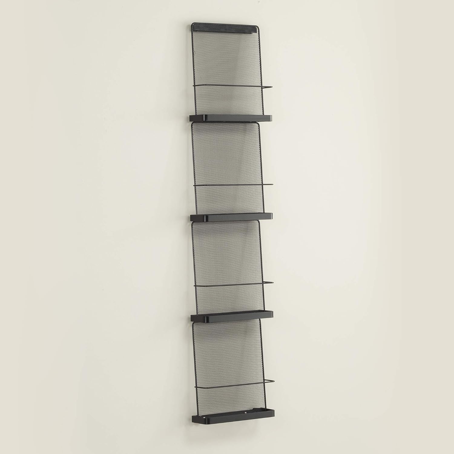 Safco Products Onyx Rotating Magazine Rack - 16 Pocket, Black (5580BL)